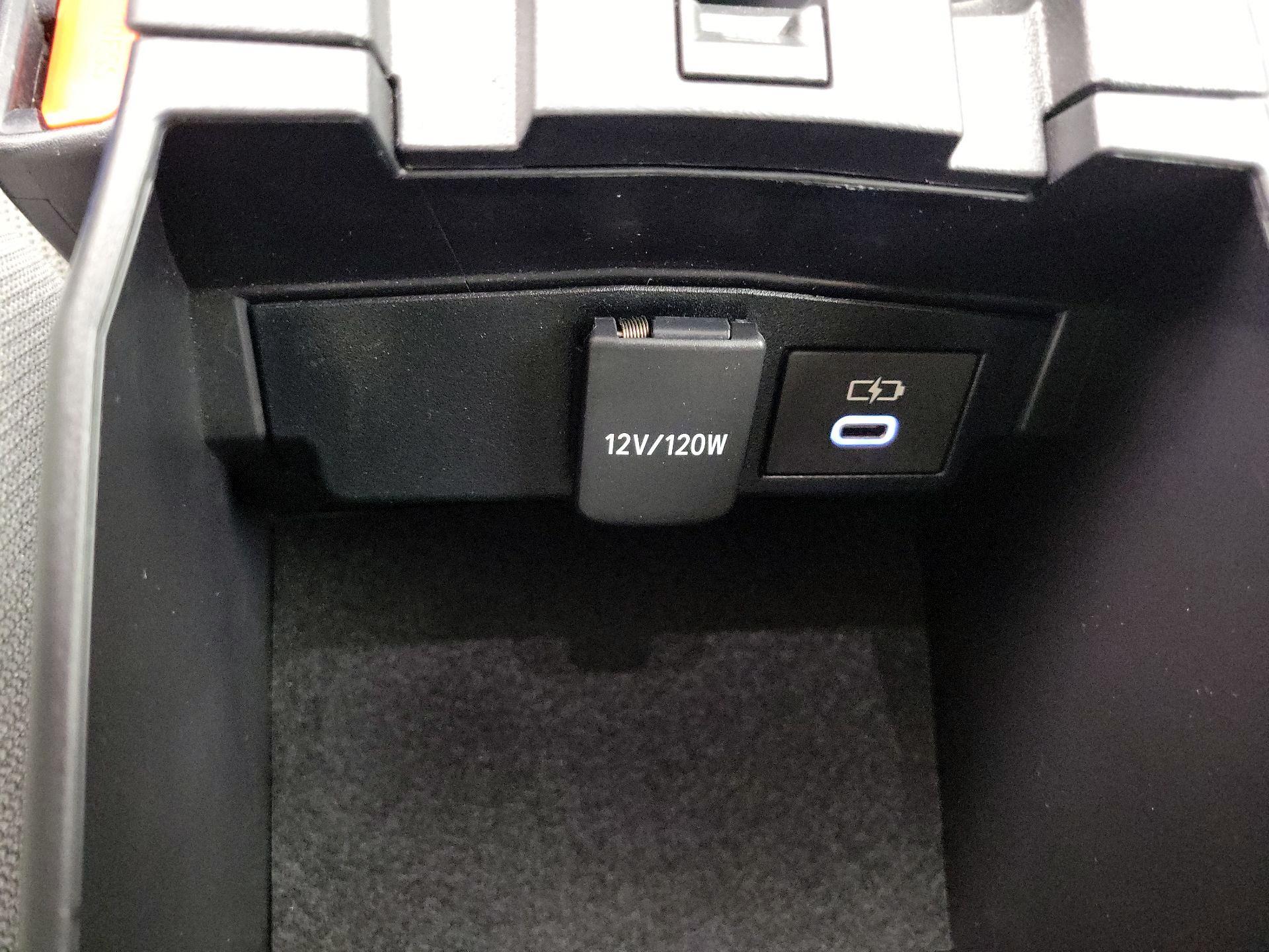 Thumbnail: 2025 Toyota Corolla - 18