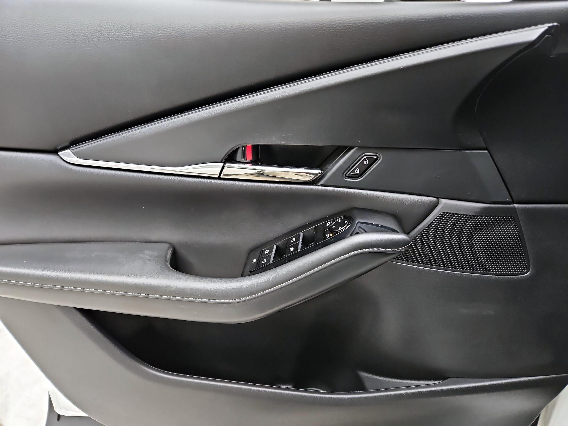 Thumbnail: 2023 Mazda CX-30 - 12