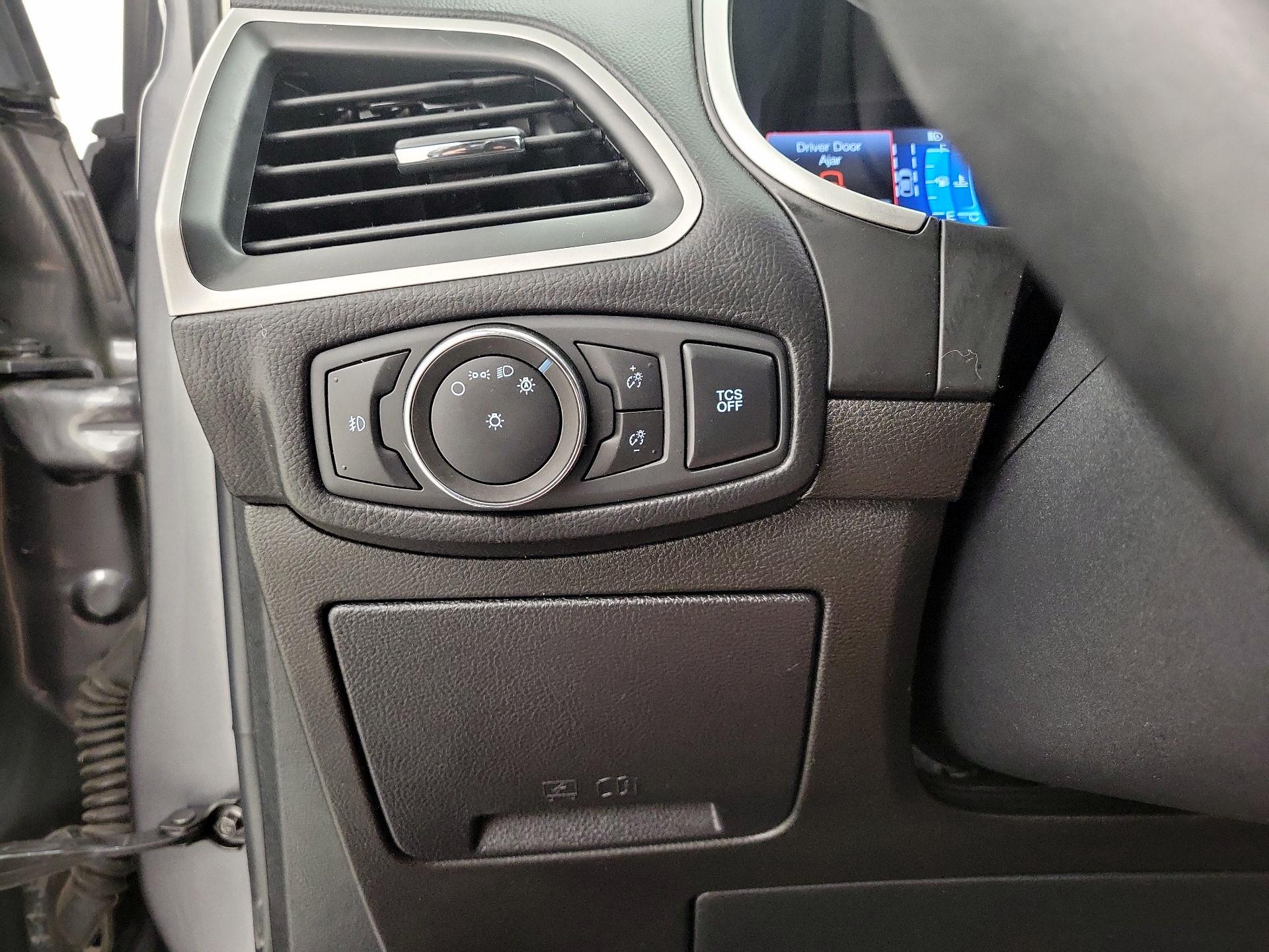 Thumbnail: 2021 Ford Edge - 13