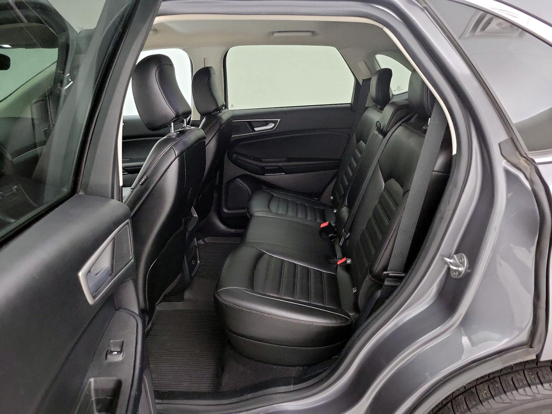 Thumbnail: 2021 Ford Edge - 19