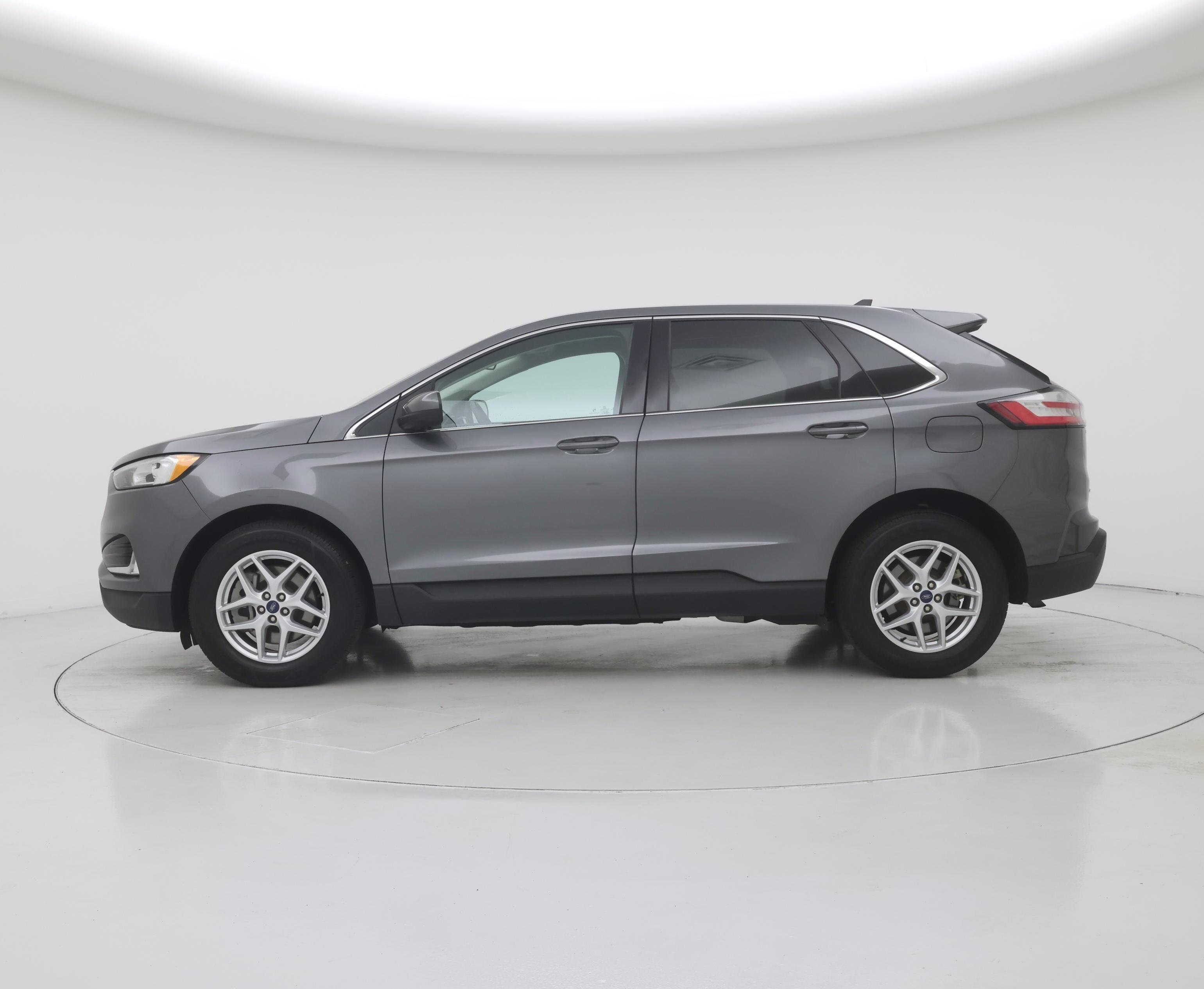 Thumbnail: 2021 Ford Edge - 3