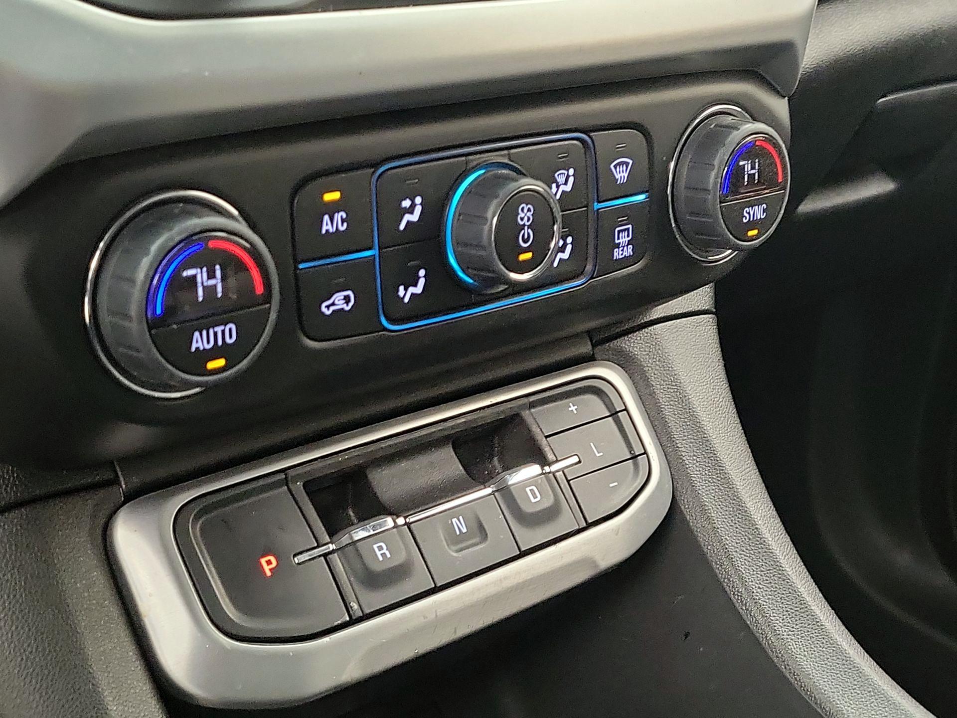 Thumbnail: 2023 GMC Acadia - 17