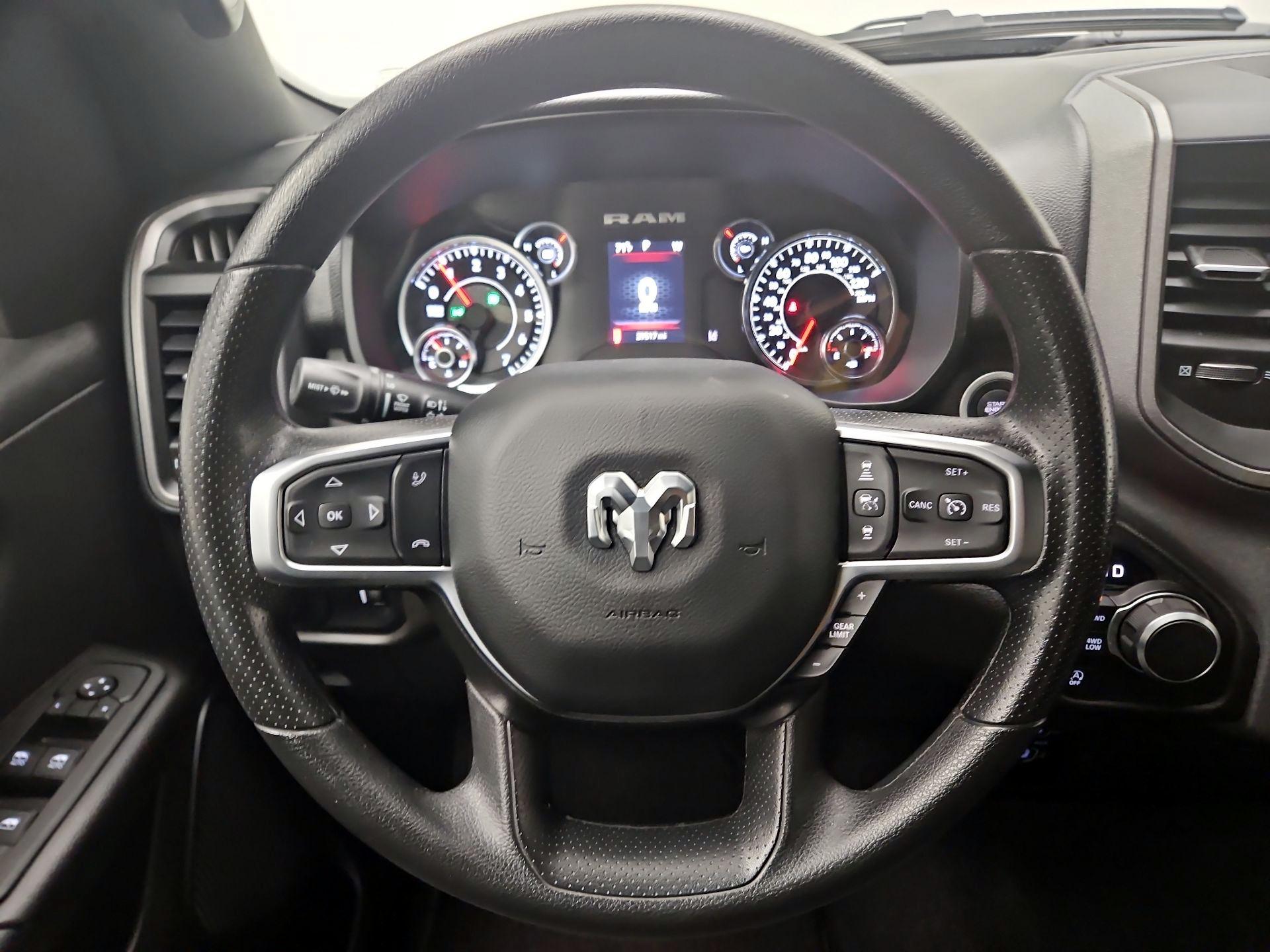 Thumbnail: 2025 RAM 1500 - 10