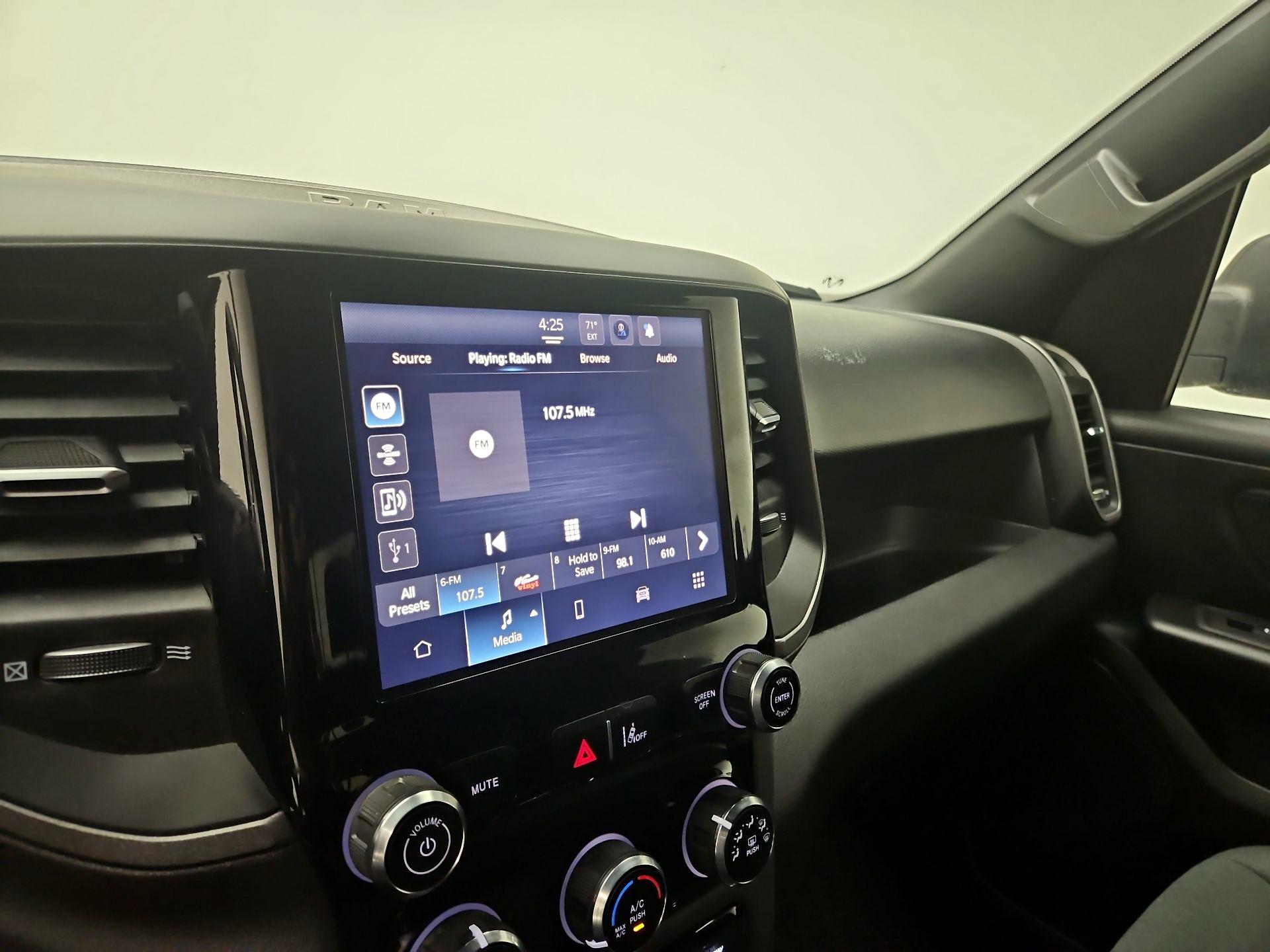 Thumbnail: 2025 RAM 1500 - 15