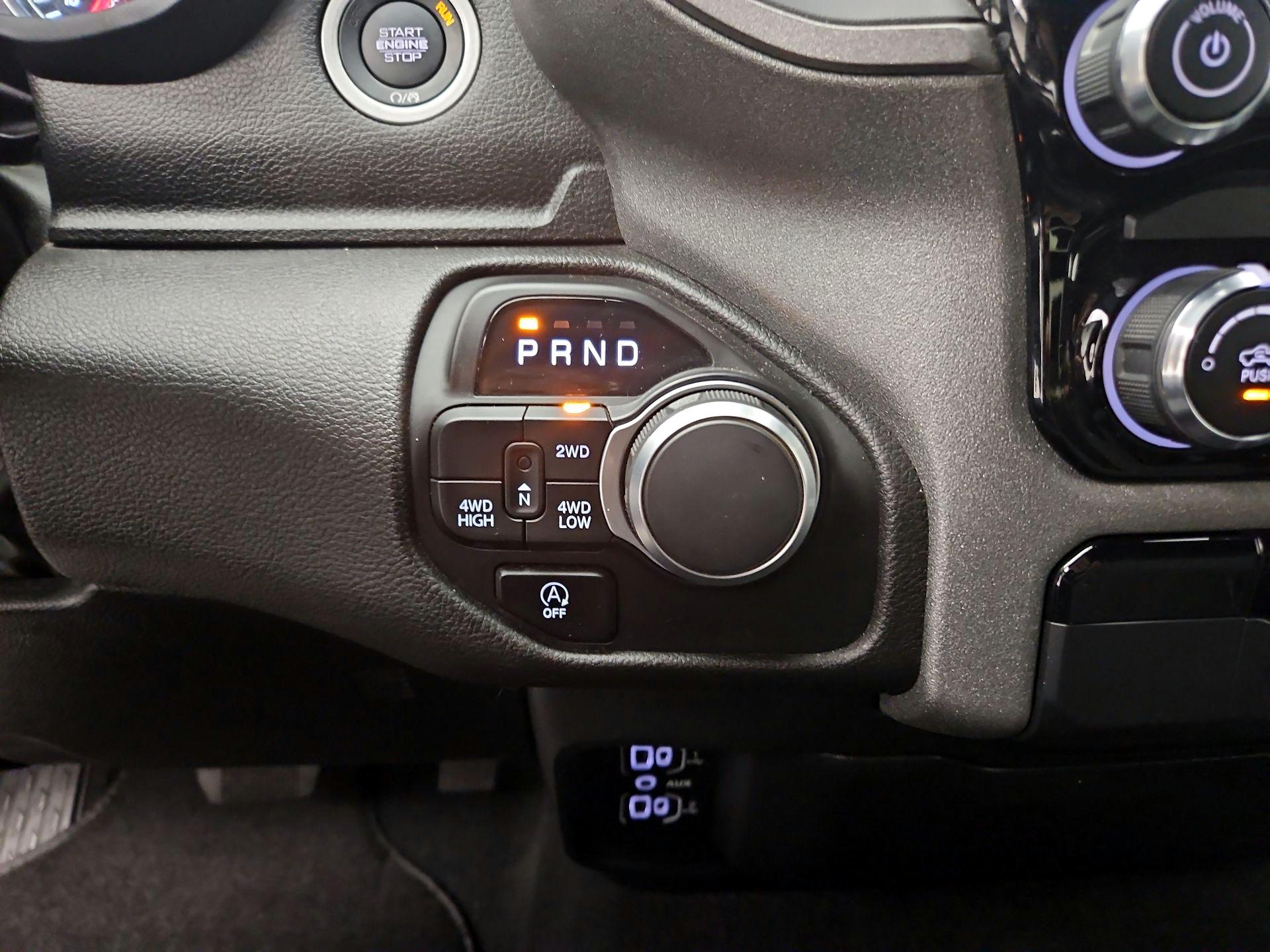 Thumbnail: 2025 RAM 1500 - 17