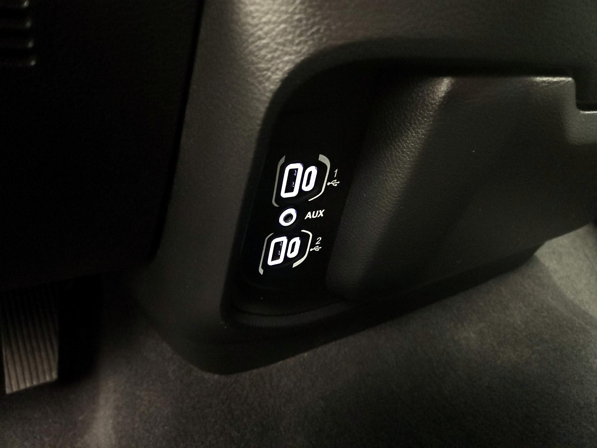 Thumbnail: 2025 RAM 1500 - 18