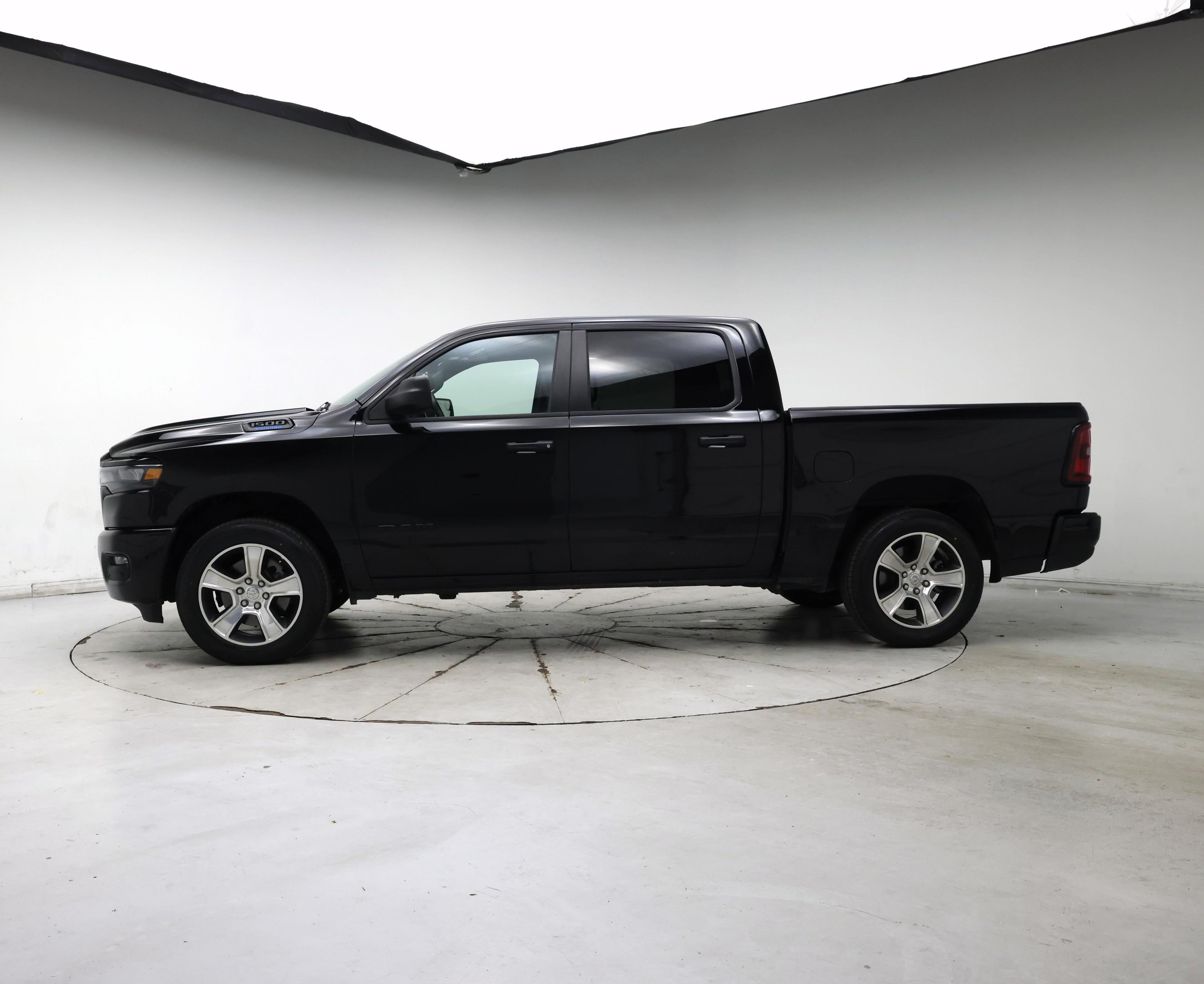 Thumbnail: 2025 RAM 1500 - 3