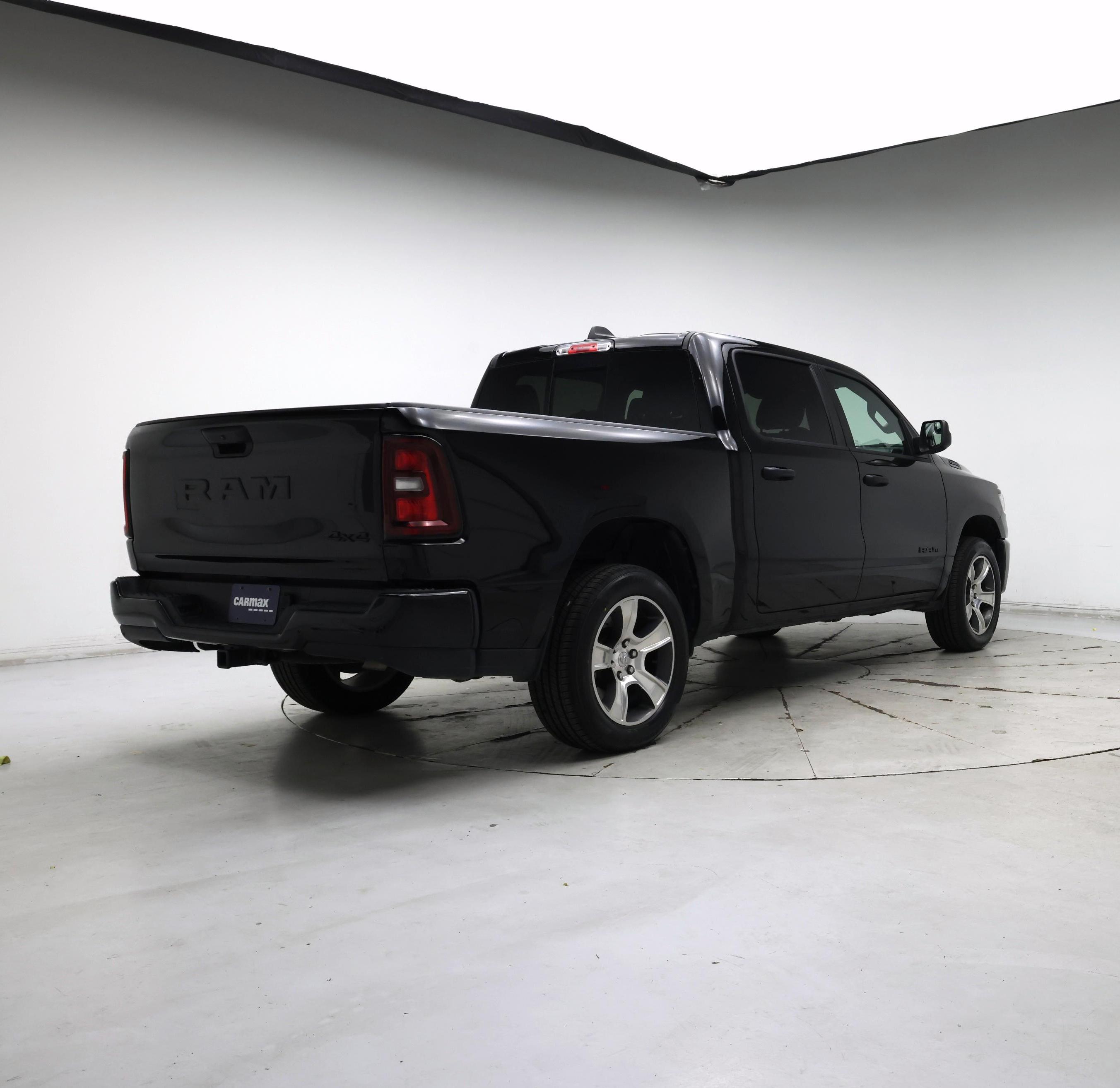 Thumbnail: 2025 RAM 1500 - 8