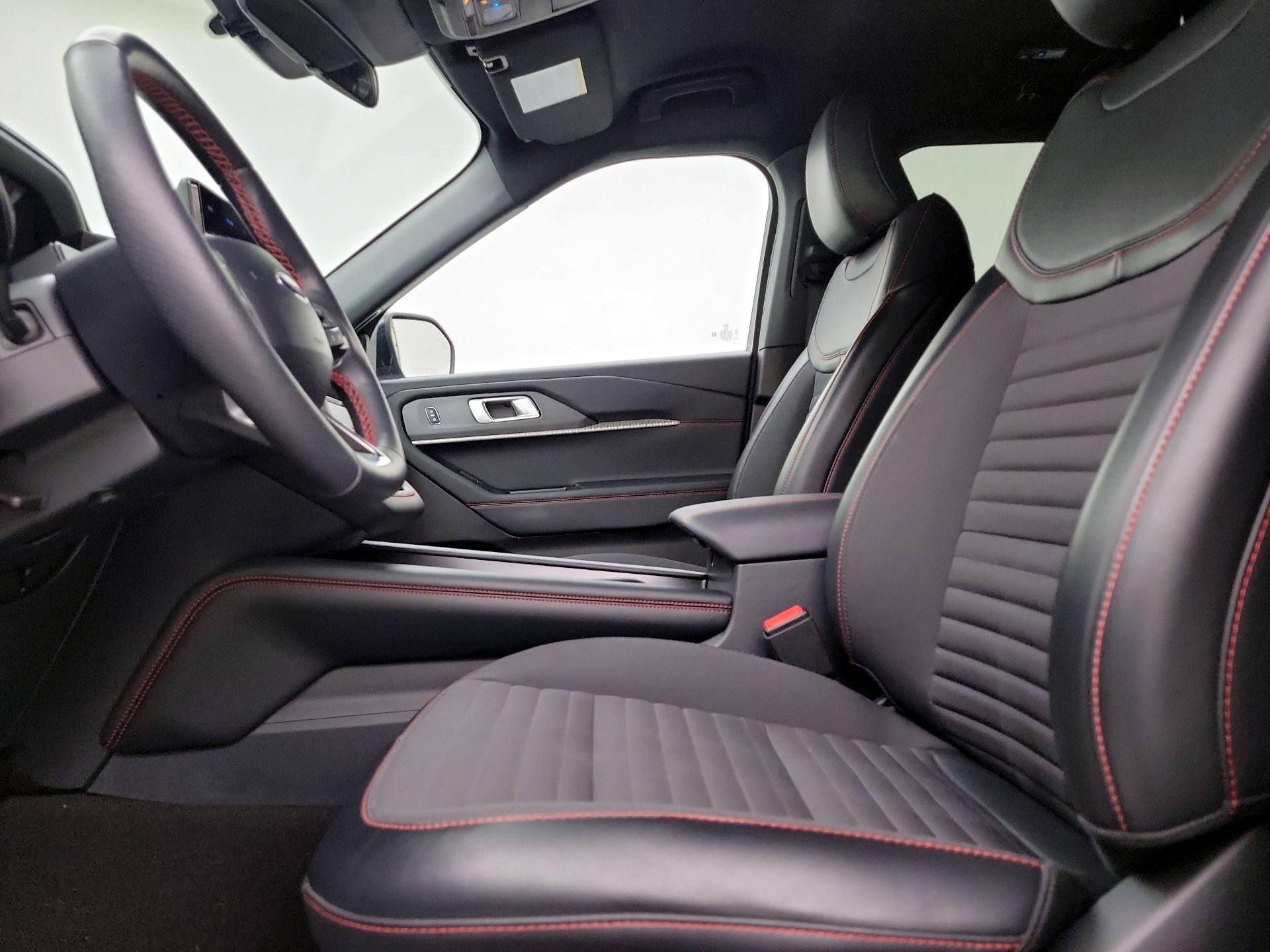 Thumbnail: 2025 Ford Explorer - 11