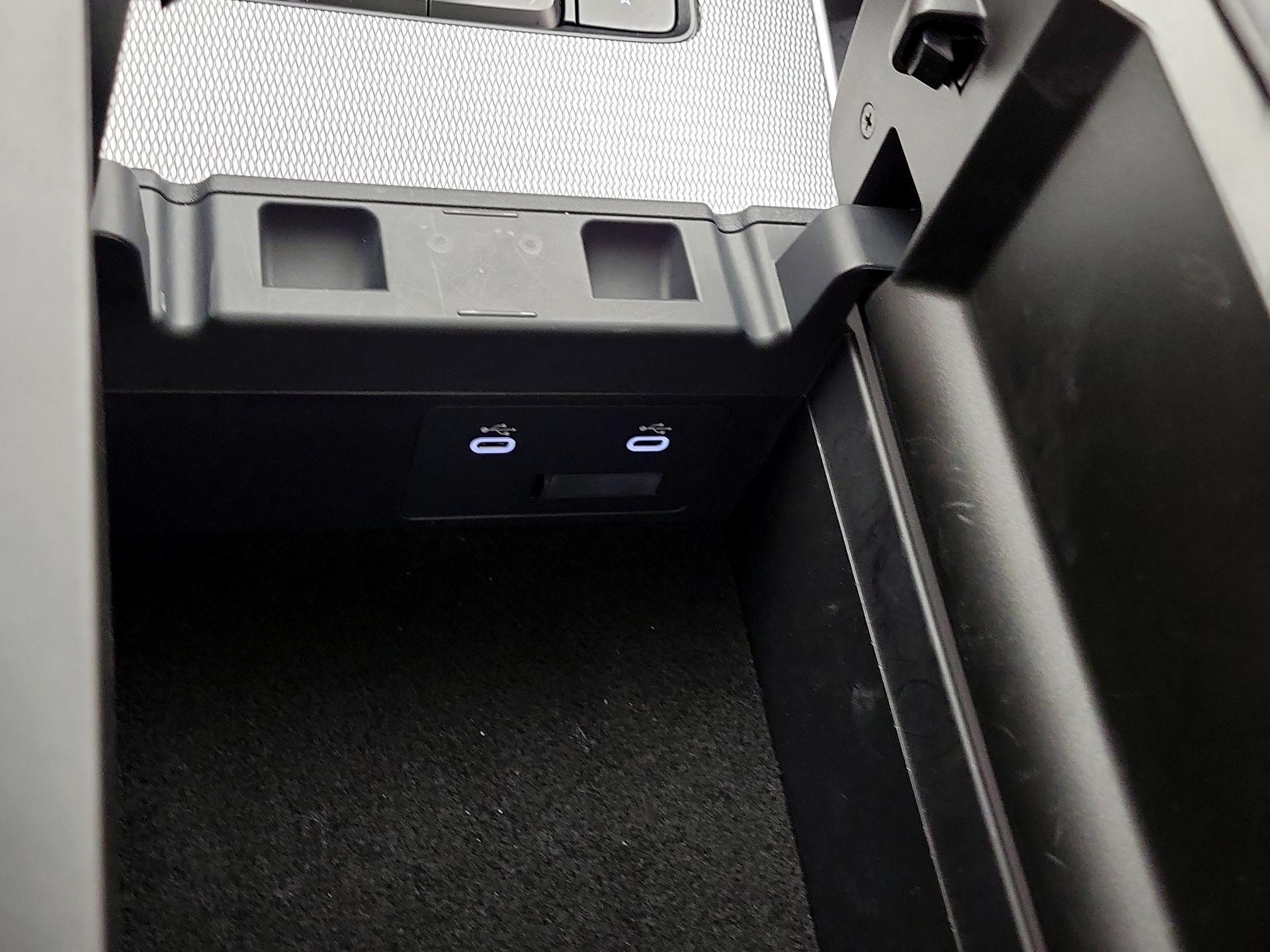 Thumbnail: 2025 Mazda CX-90 - 18