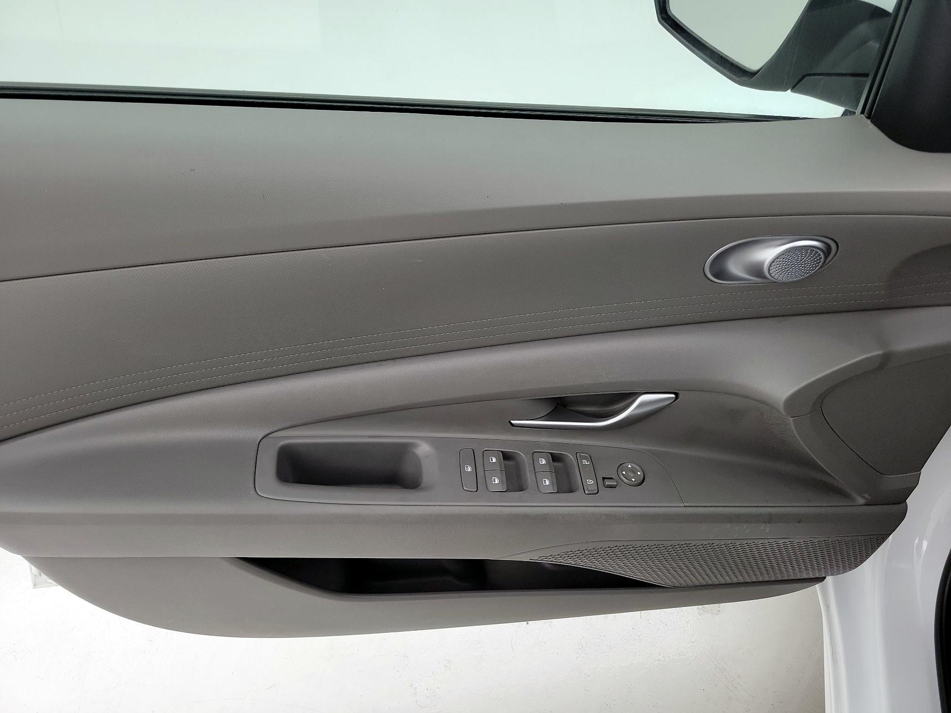 Thumbnail: 2024 Hyundai Elantra - 12