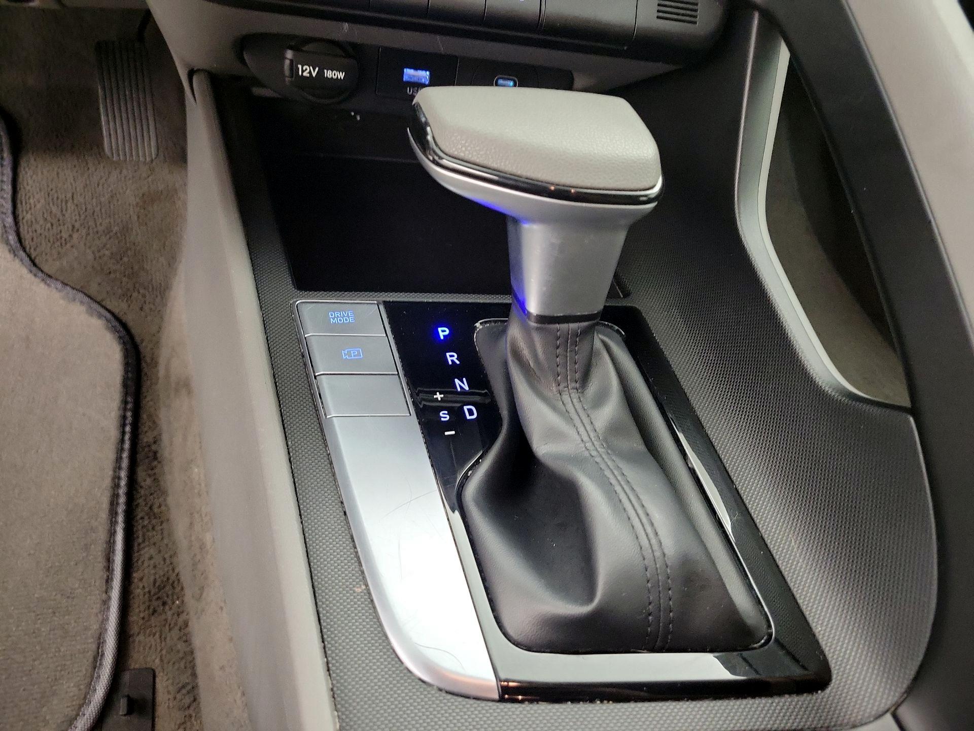 Thumbnail: 2024 Hyundai Elantra - 18