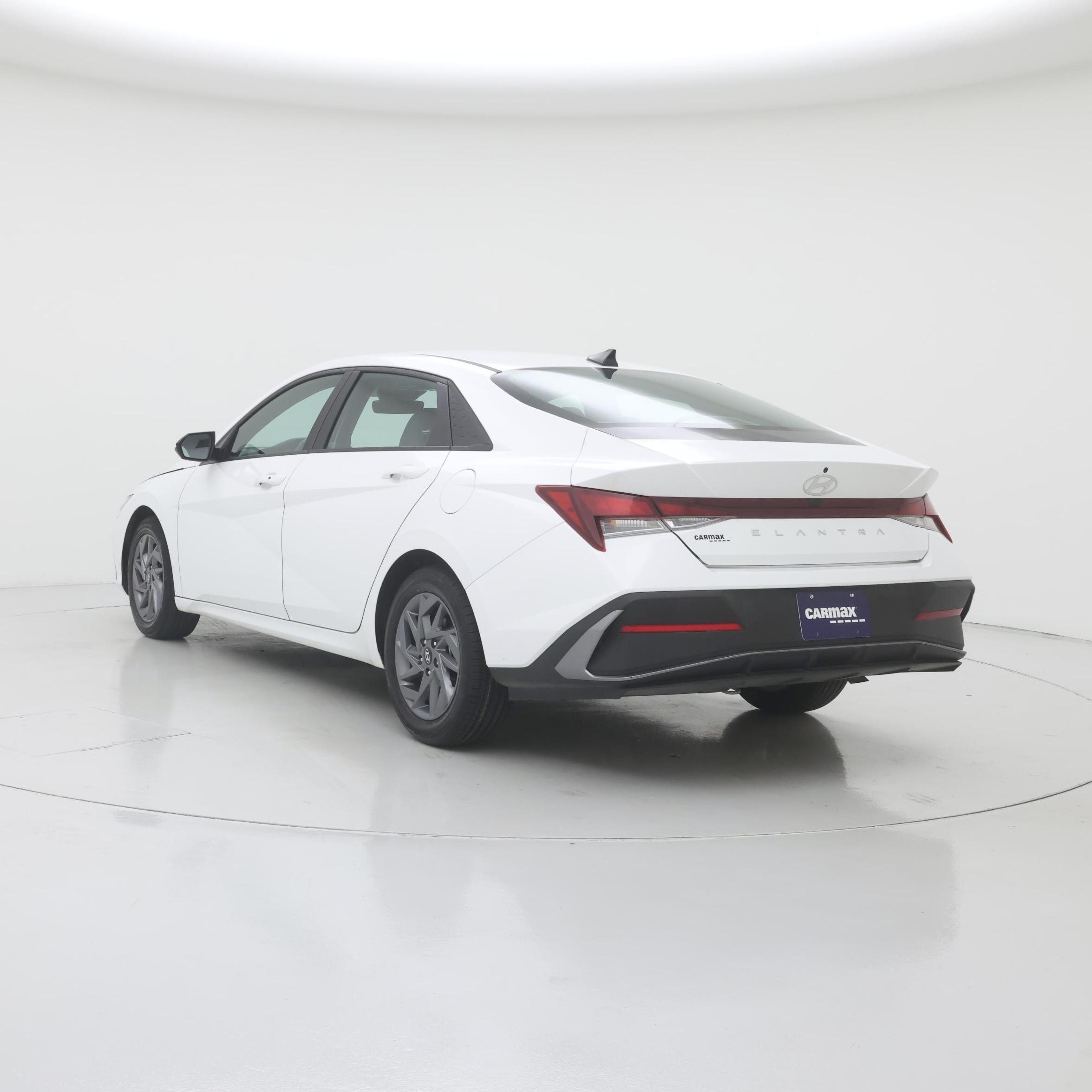 Thumbnail: 2024 Hyundai Elantra - 2