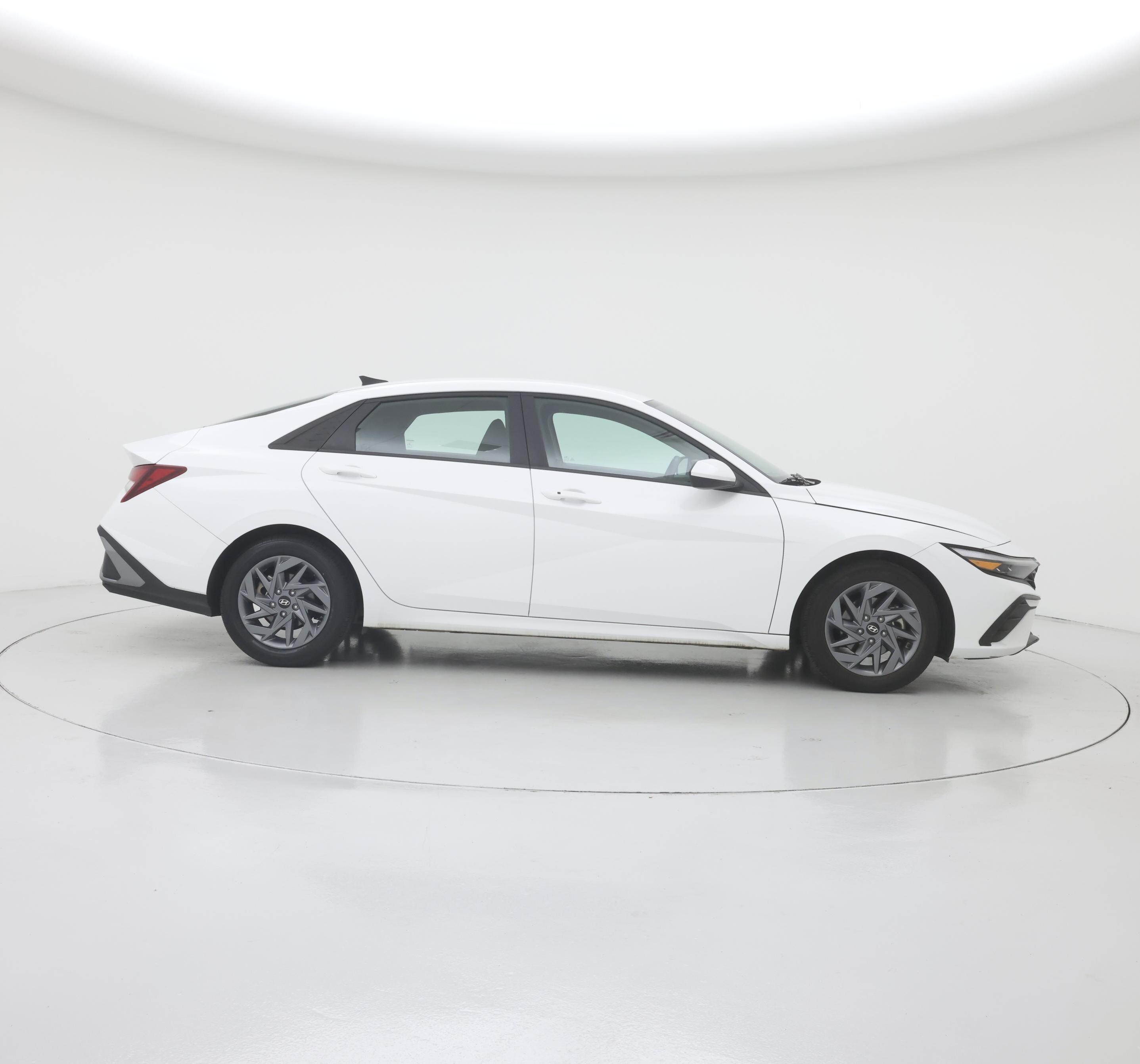 Thumbnail: 2024 Hyundai Elantra - 7