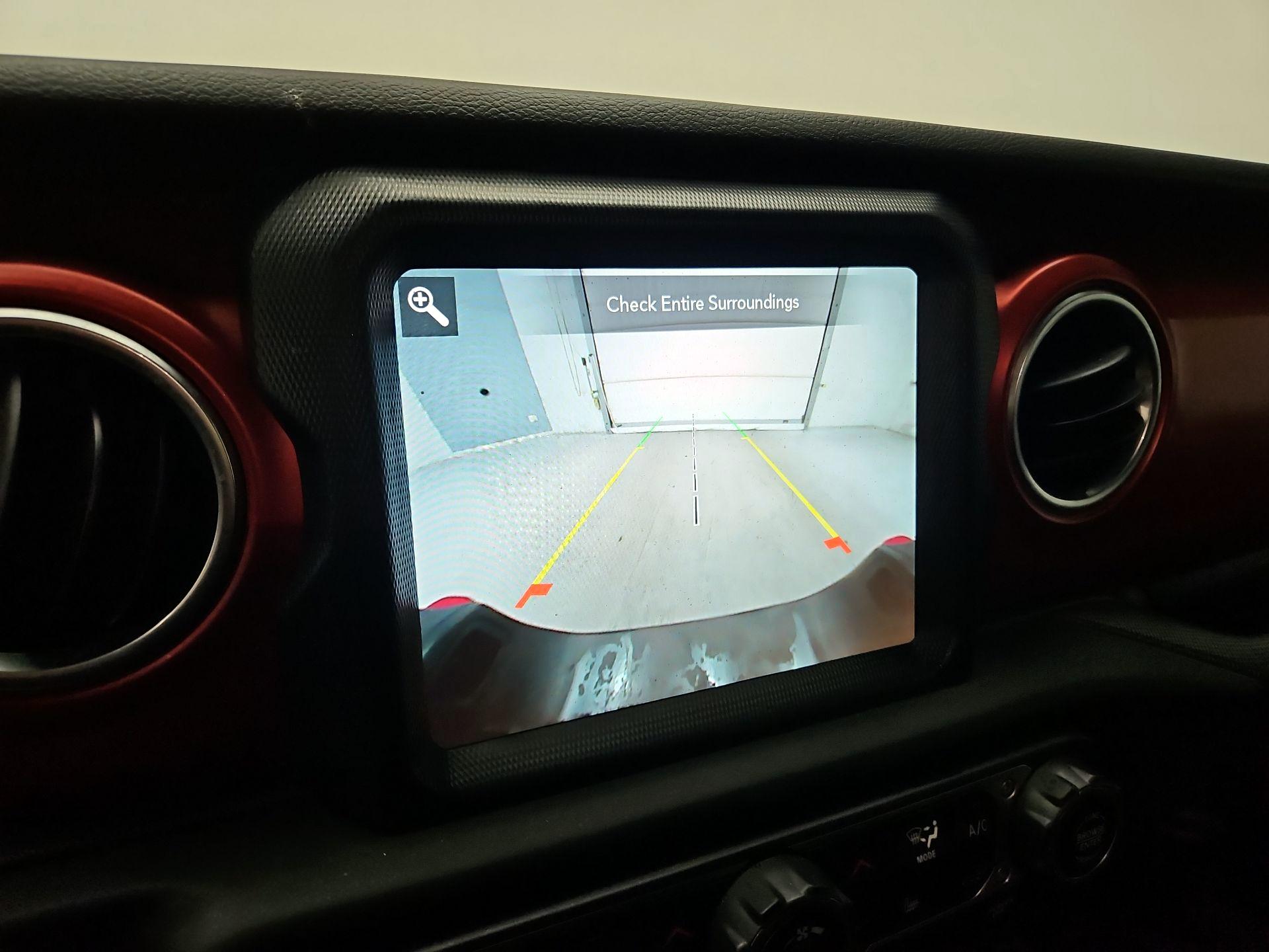 Thumbnail: 2023 Jeep Gladiator - 15