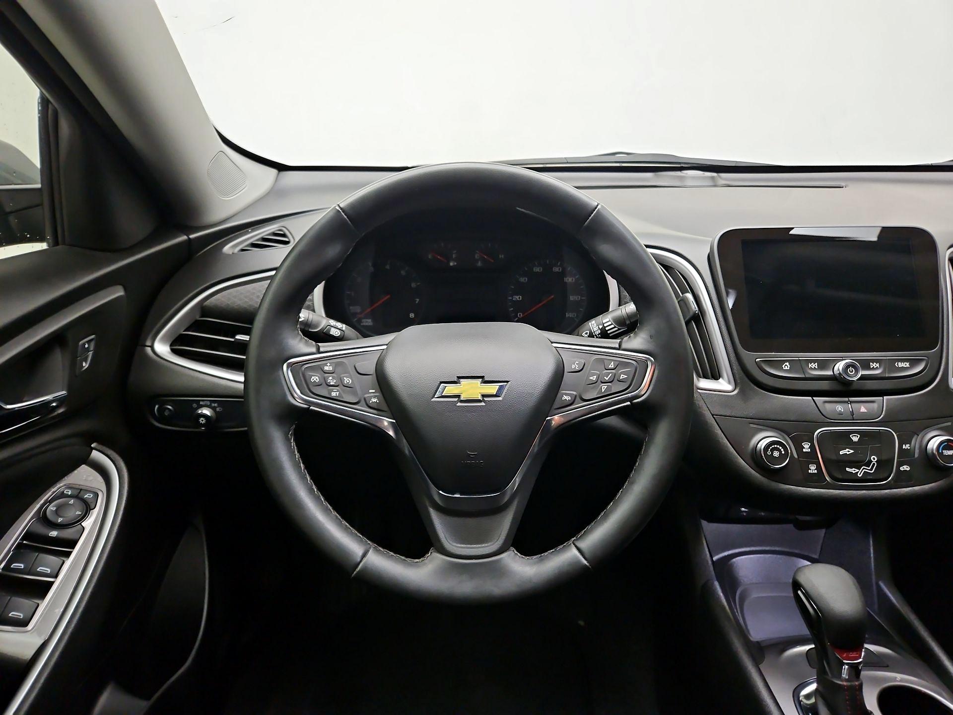 Thumbnail: 2024 Chevrolet Malibu - 10