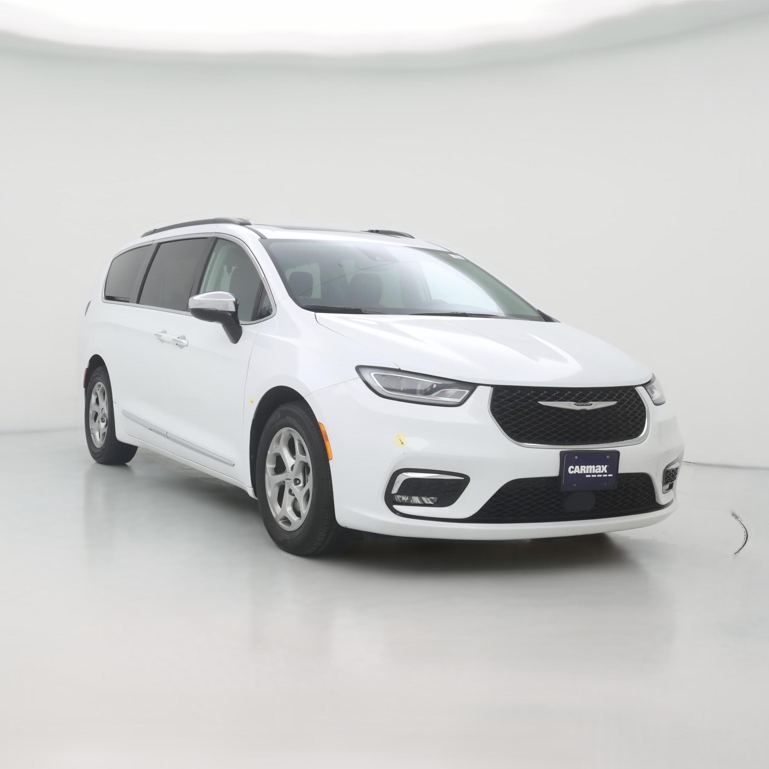 Thumbnail: 2023 Chrysler Pacifica - 1