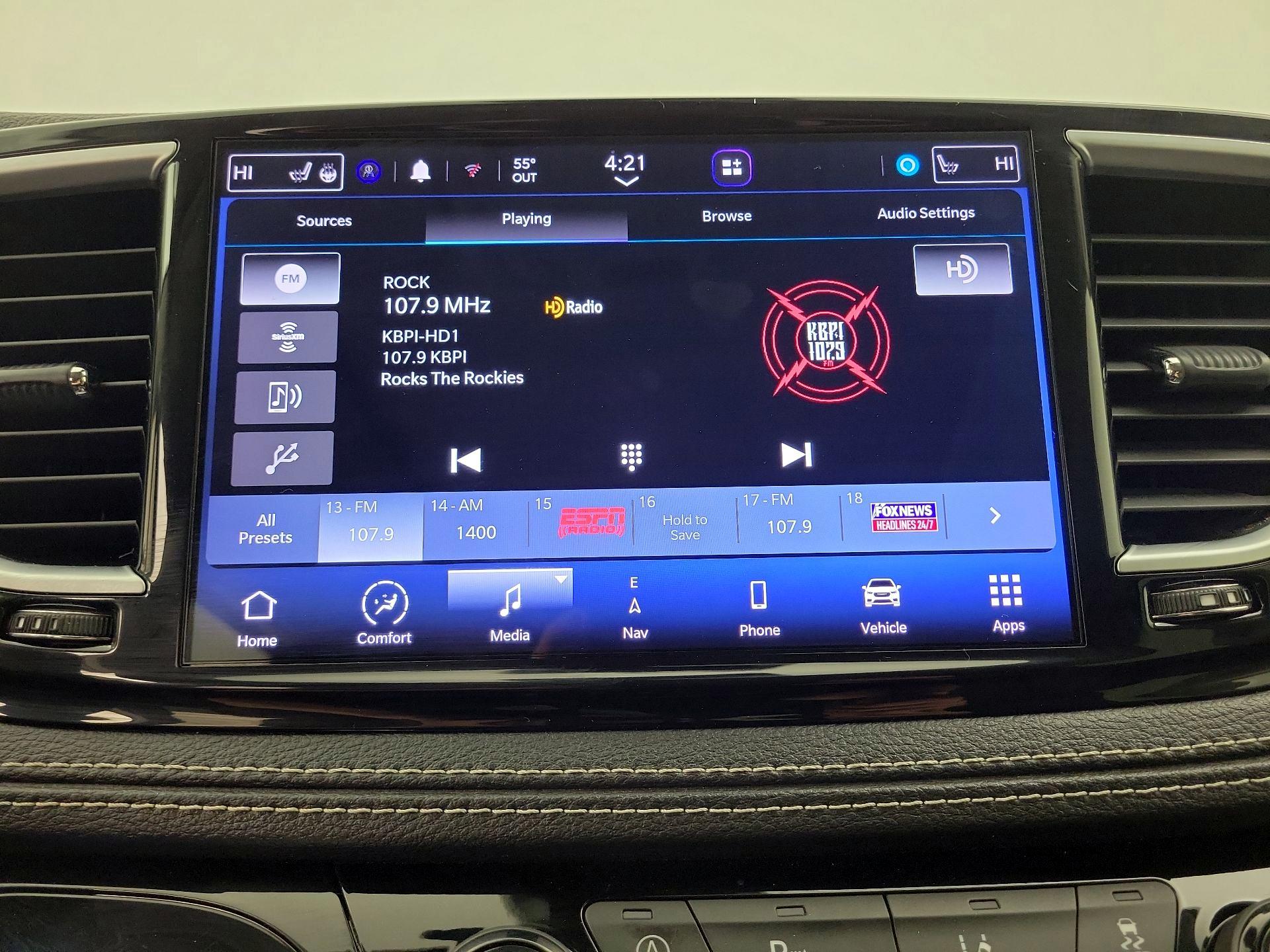 Thumbnail: 2023 Chrysler Pacifica - 15