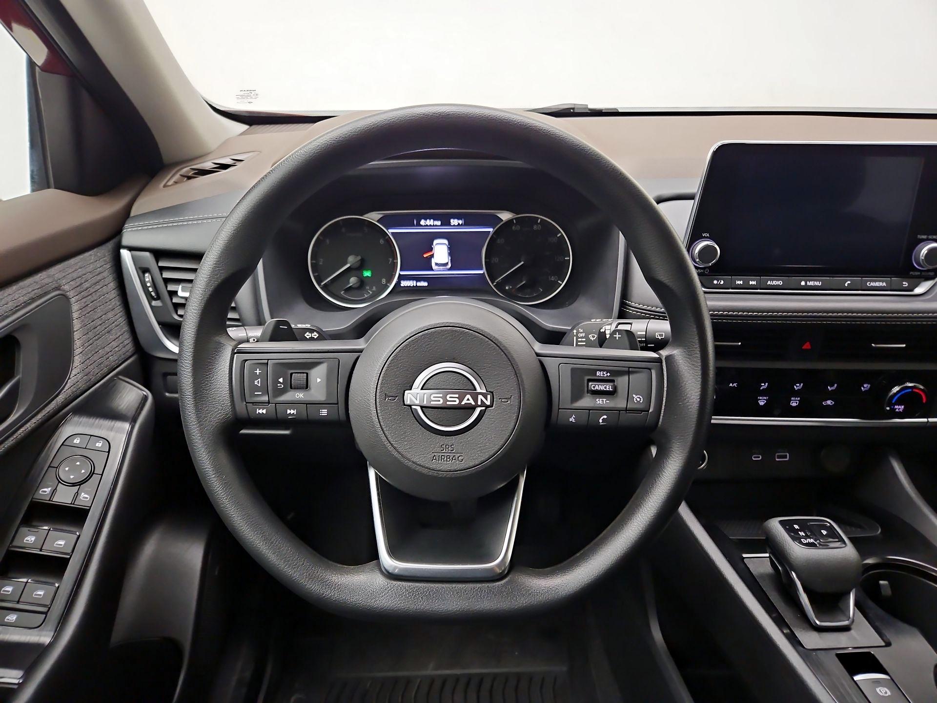 Thumbnail: 2023 Nissan Rogue - 10