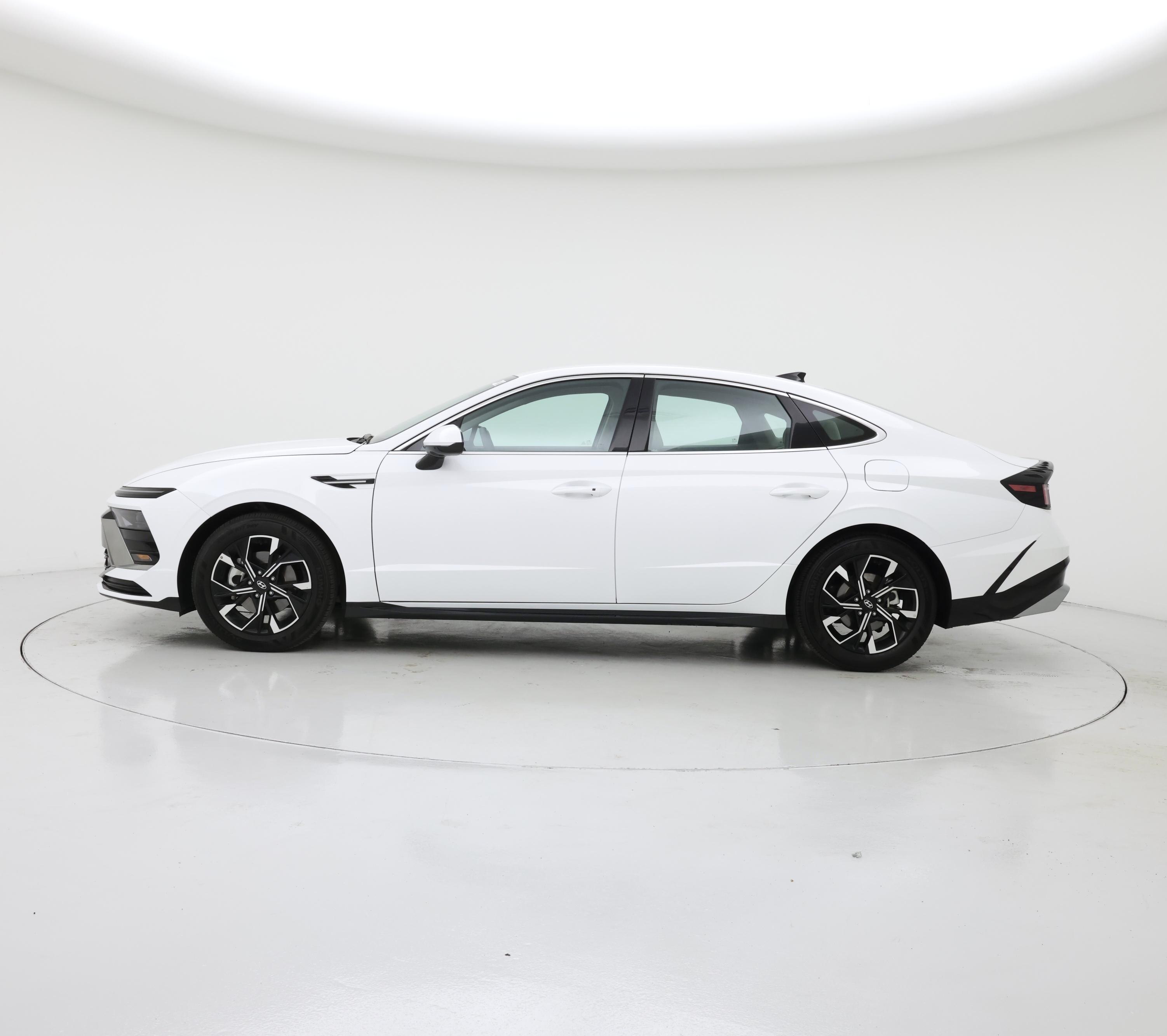 Thumbnail: 2025 Hyundai Sonata - 3