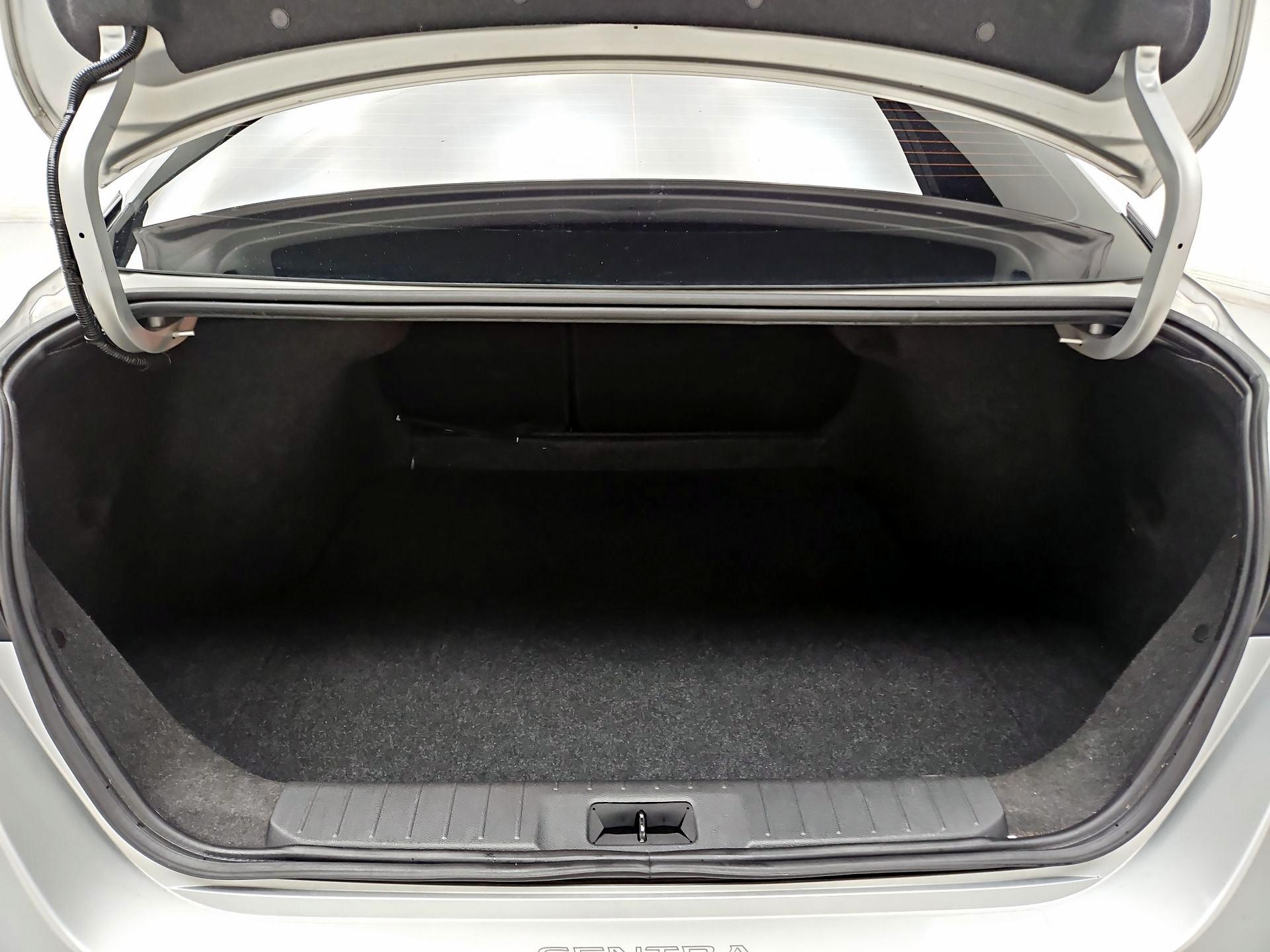 Thumbnail: 2023 Nissan Sentra - 20