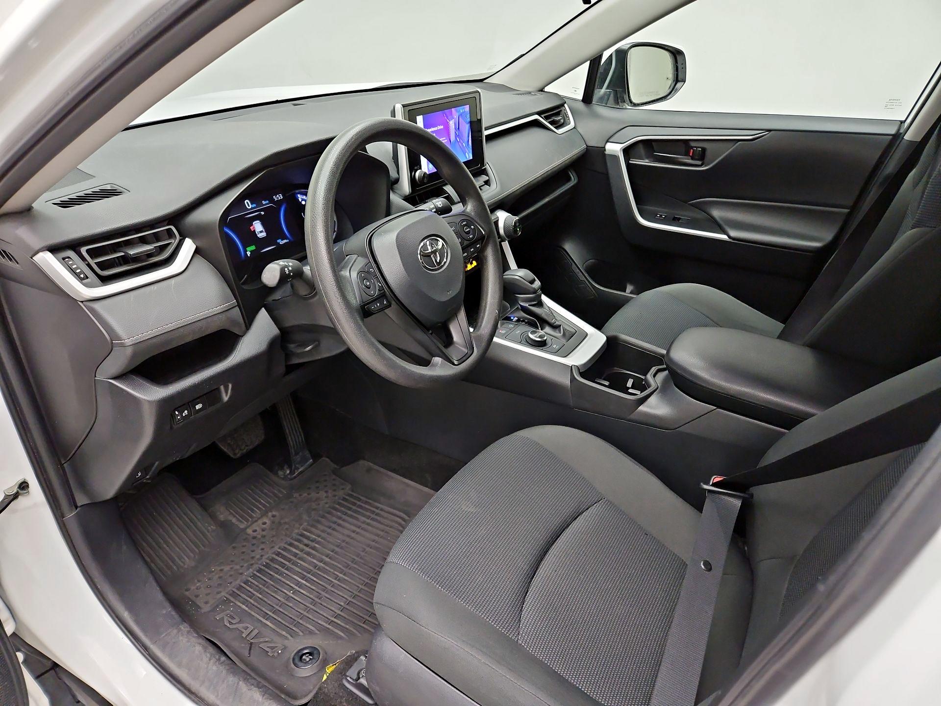 Thumbnail: 2024 Toyota RAV4 - 11