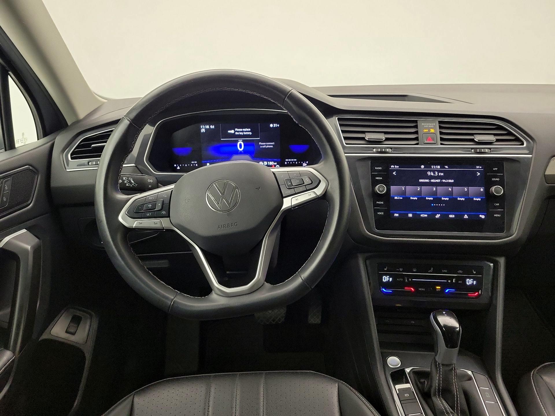 Thumbnail: 2024 Volkswagen Tiguan - 10