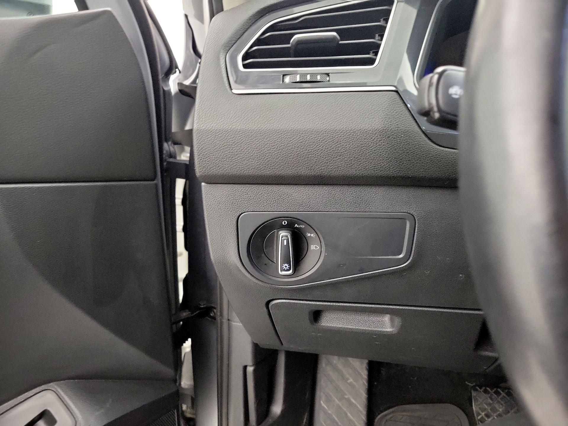 Thumbnail: 2024 Volkswagen Tiguan - 13