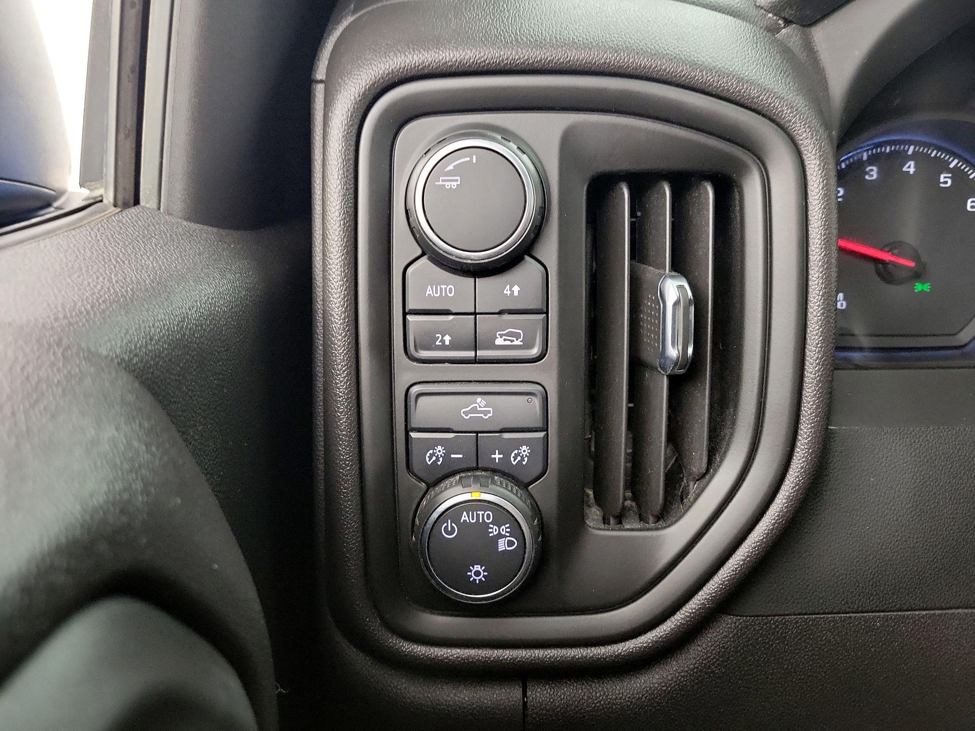 Thumbnail: 2023 Chevrolet Silverado 1500 - 13