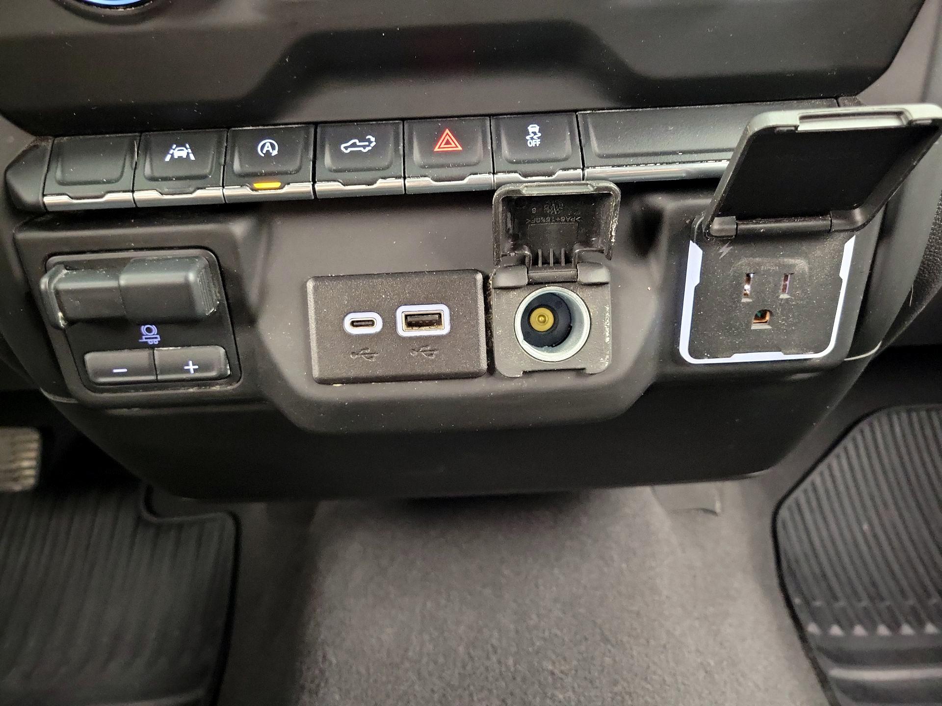 Thumbnail: 2023 Chevrolet Silverado 1500 - 18