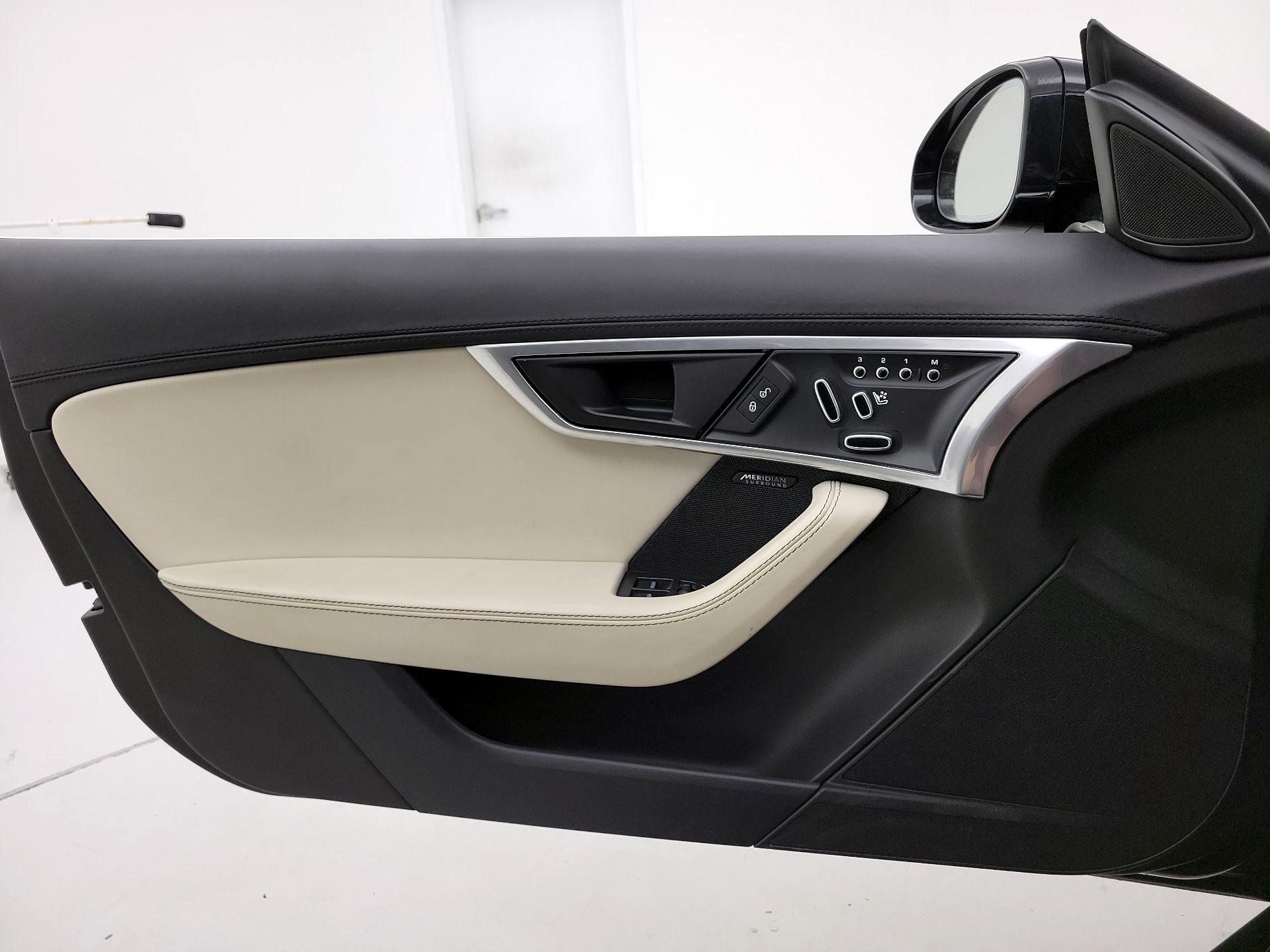 Thumbnail: 2020 Jaguar F-Type - 12