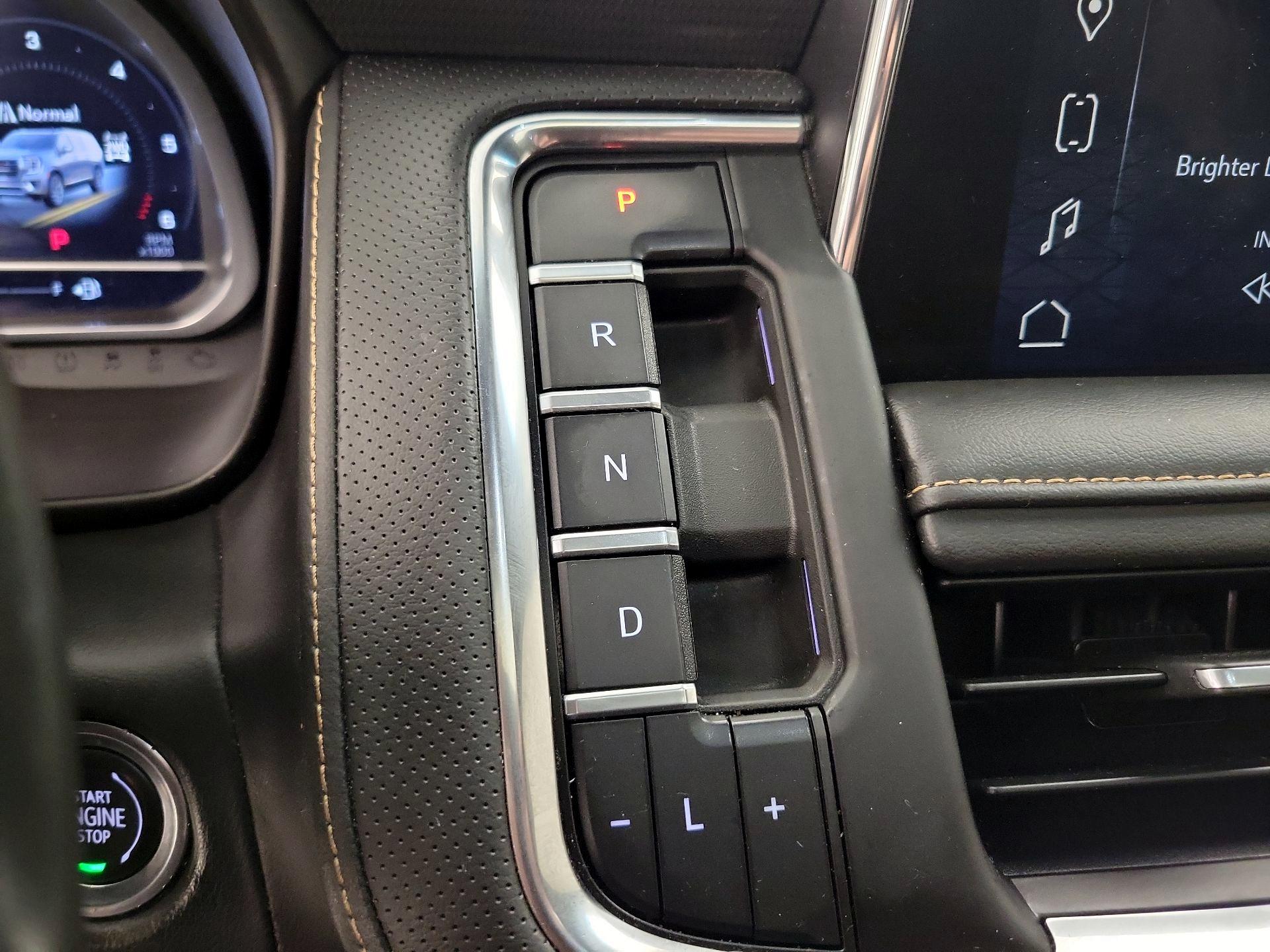 Thumbnail: 2023 GMC Yukon - 18