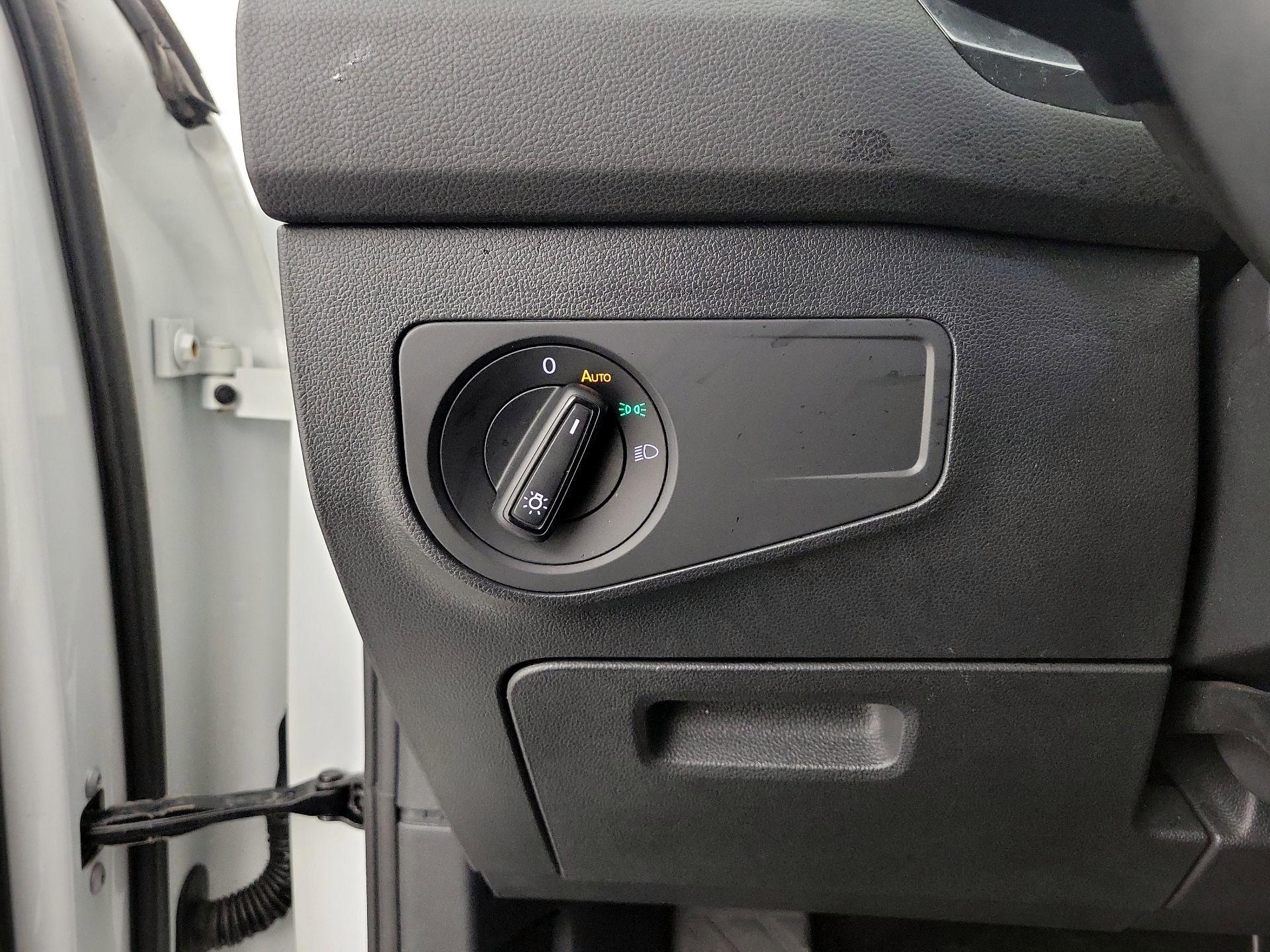 Thumbnail: 2022 Volkswagen Tiguan - 13