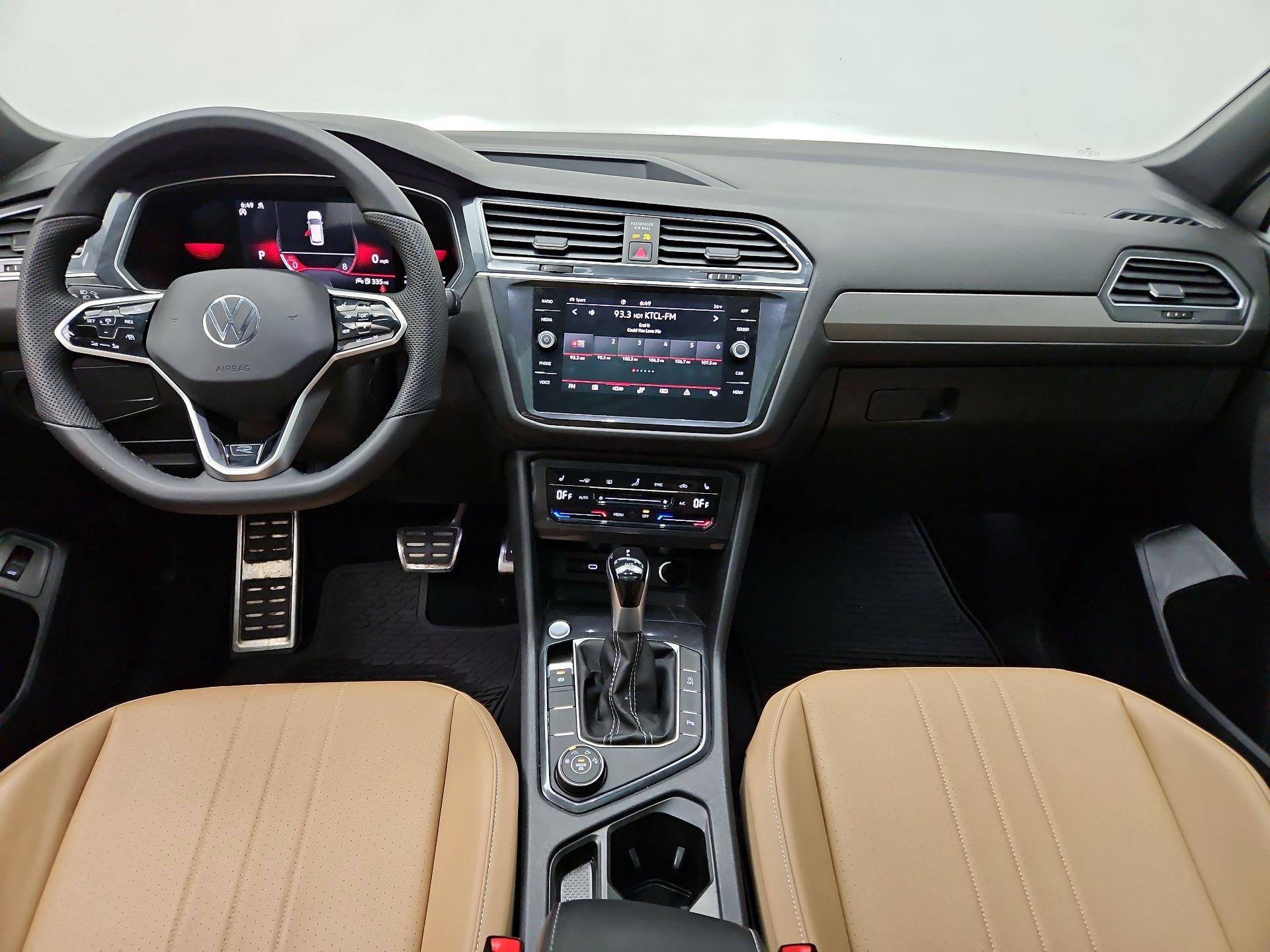 Thumbnail: 2022 Volkswagen Tiguan - 9