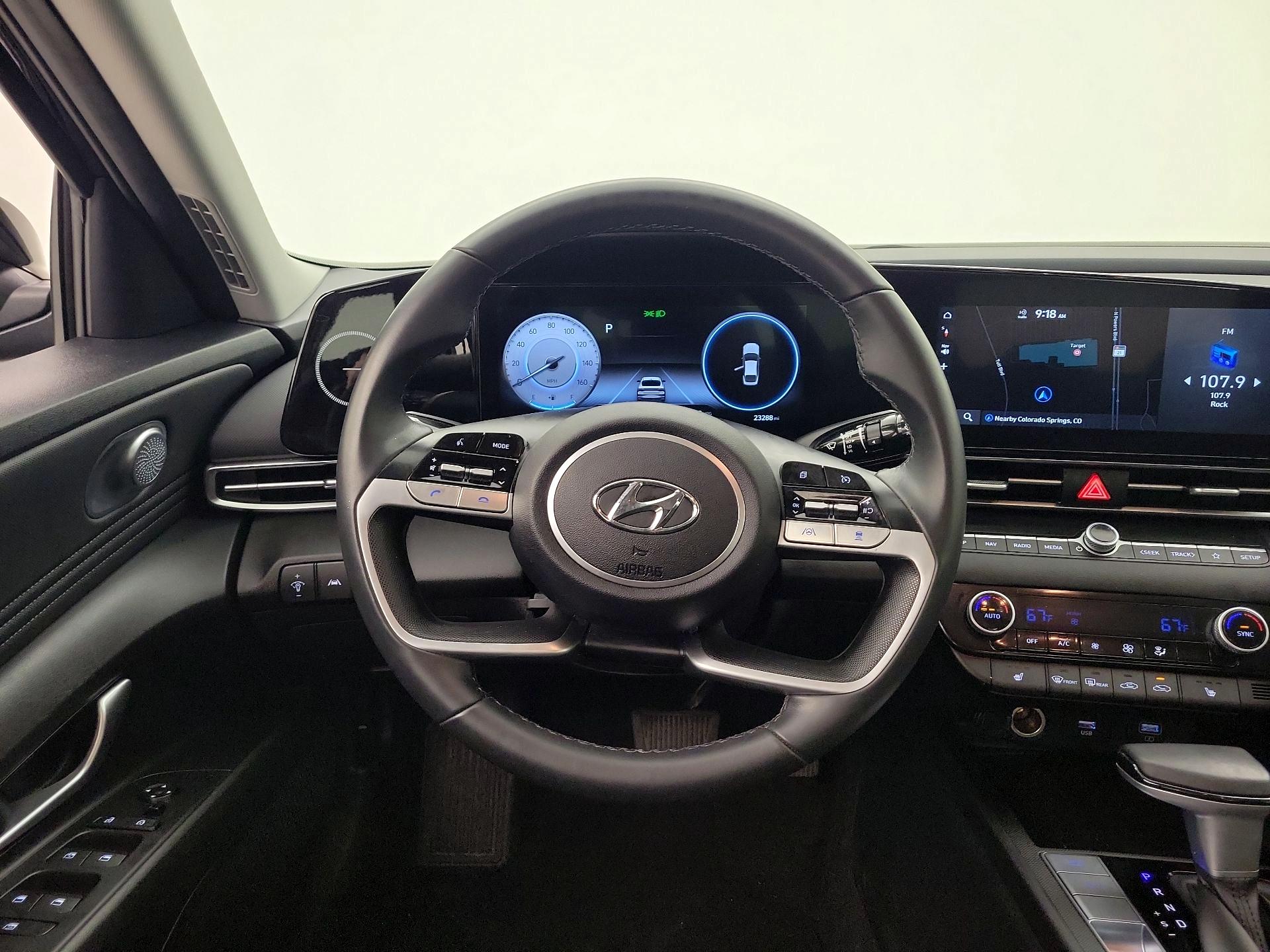 Thumbnail: 2023 Hyundai Elantra - 10