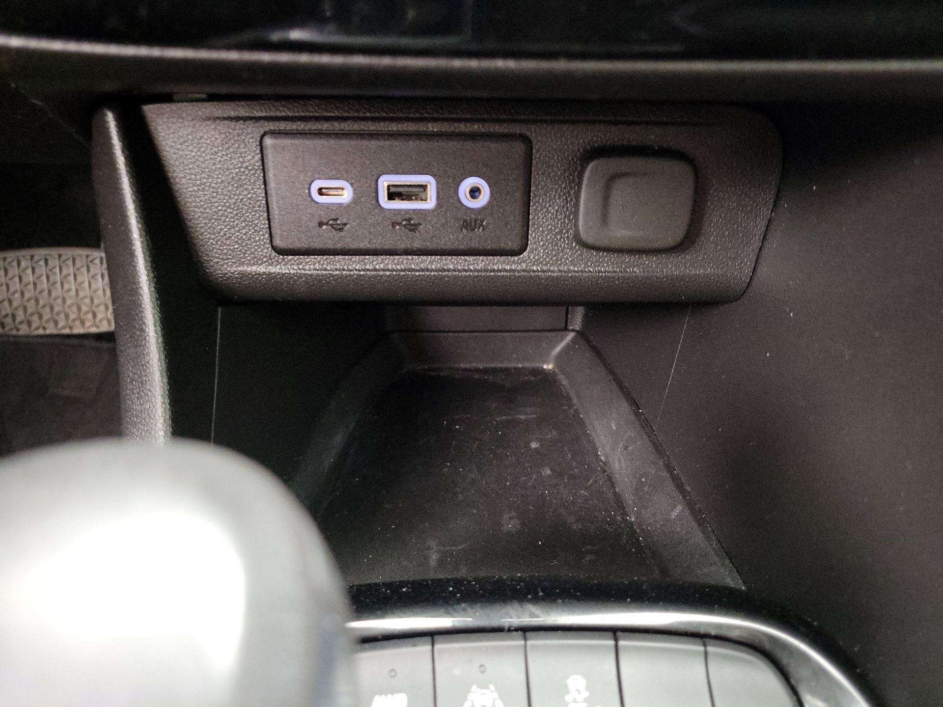 Thumbnail: 2020 Buick Encore GX - 18