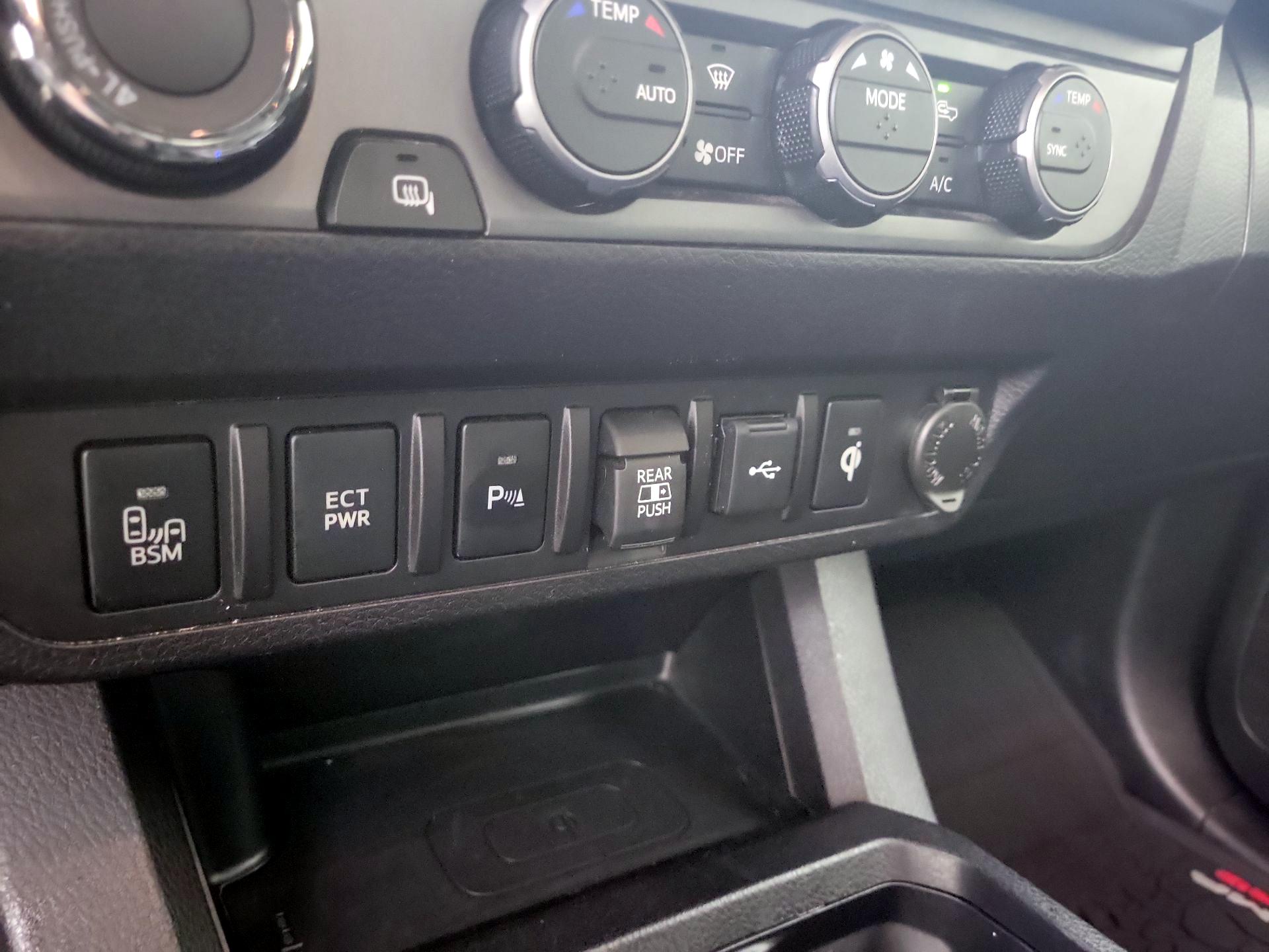 Thumbnail: 2023 Toyota Tacoma - 19