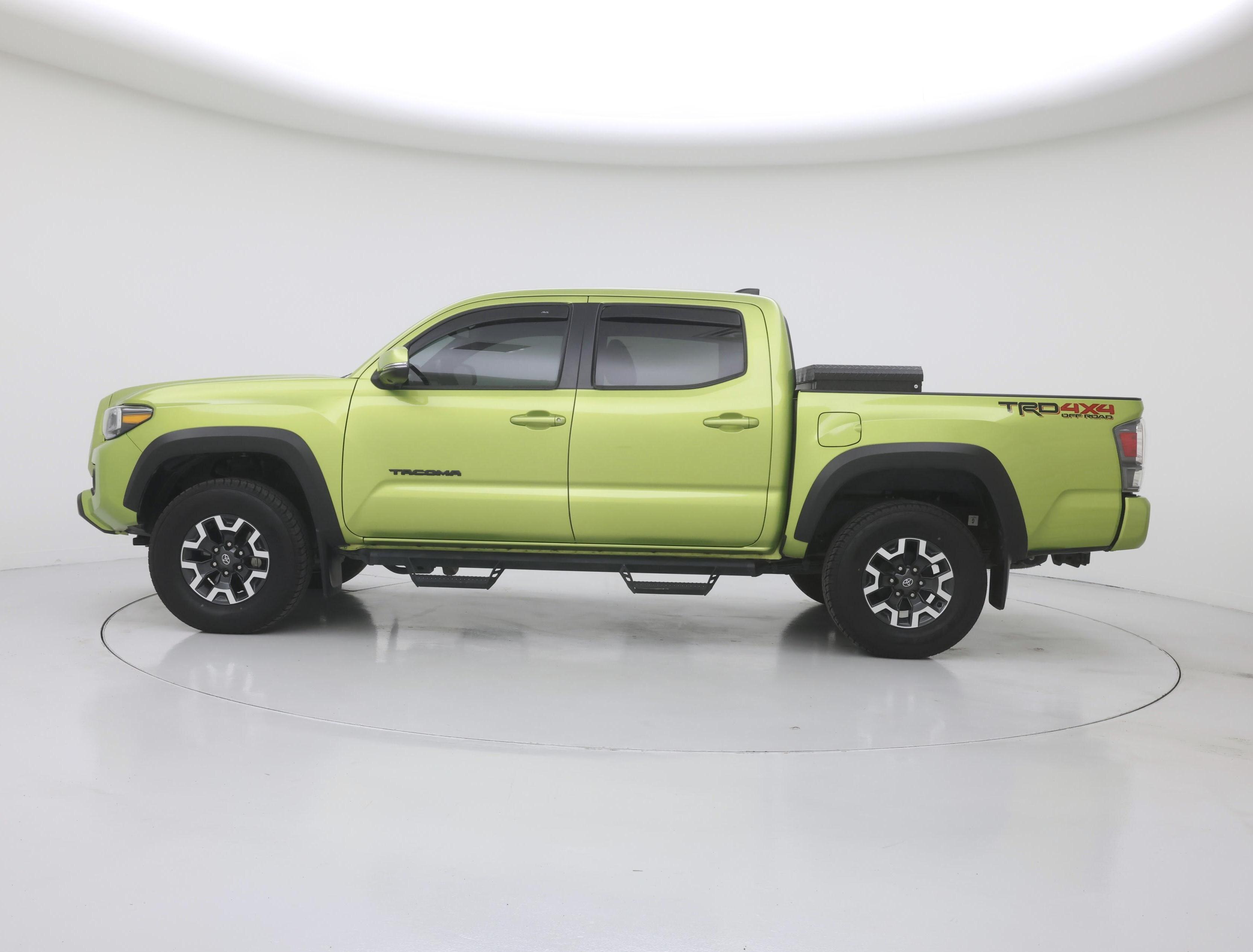 Thumbnail: 2023 Toyota Tacoma - 3
