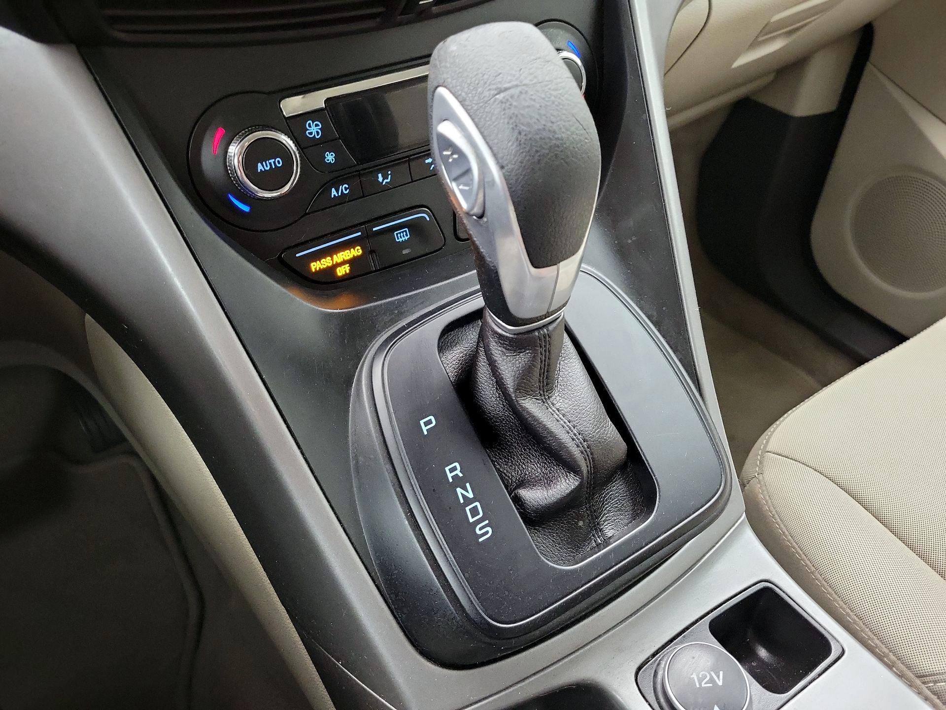 Thumbnail: 2016 Ford Escape - 15