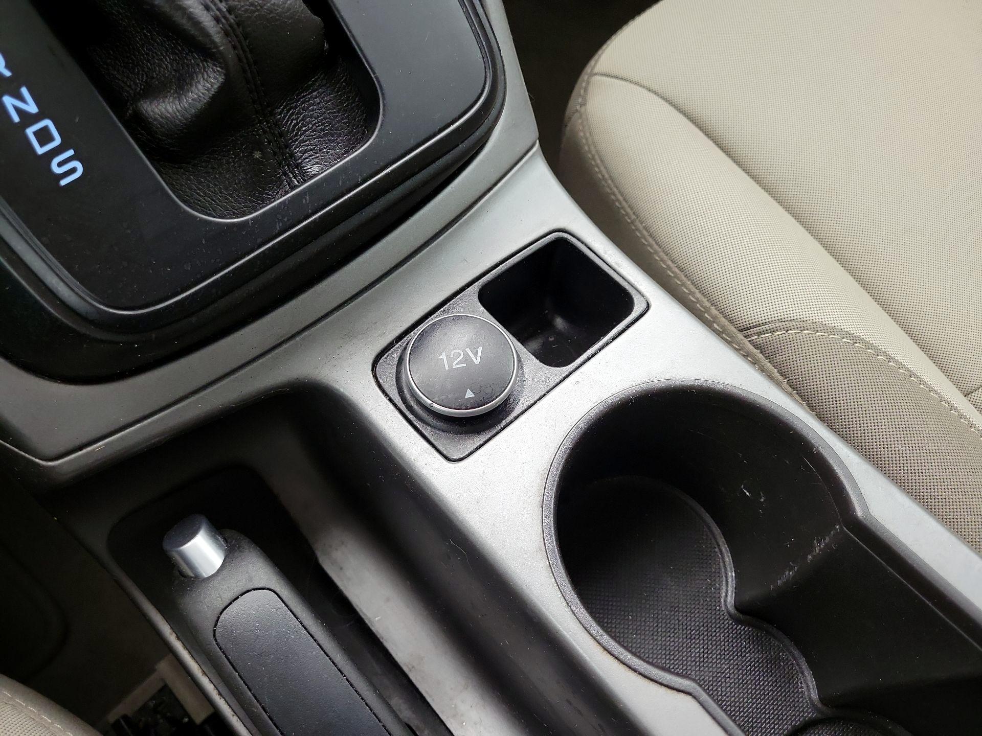 Thumbnail: 2016 Ford Escape - 16