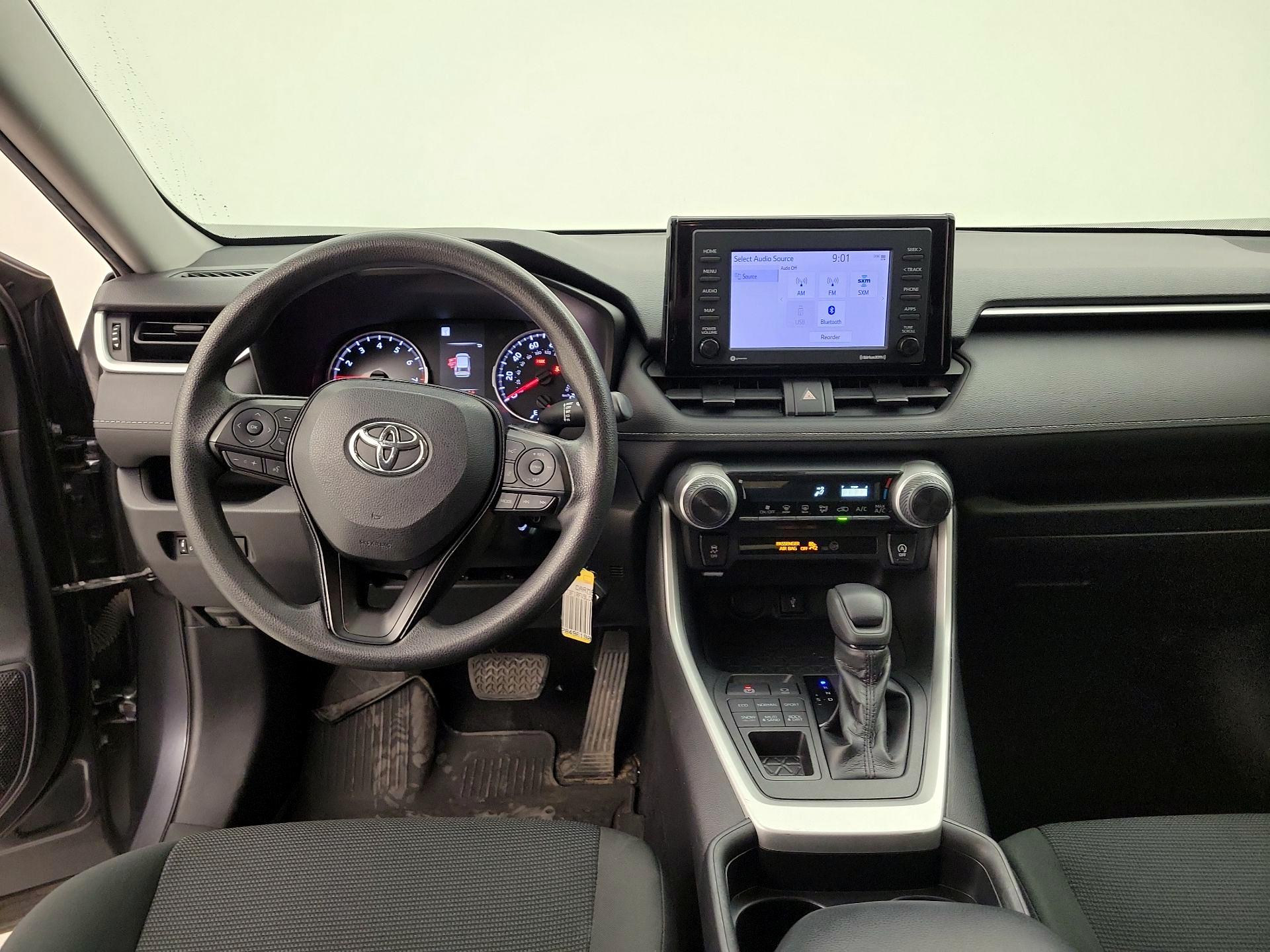 Thumbnail: 2020 Toyota RAV4 - 9