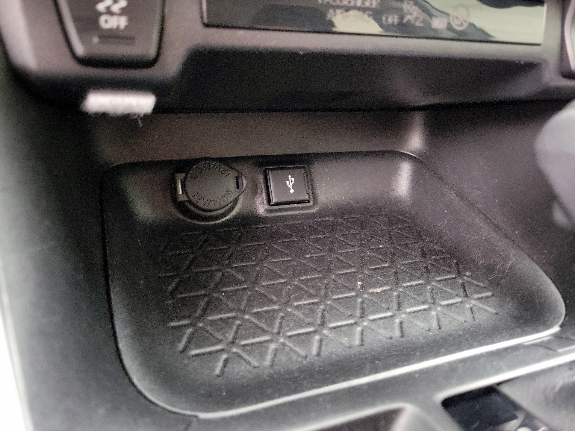 Thumbnail: 2020 Toyota RAV4 - 18