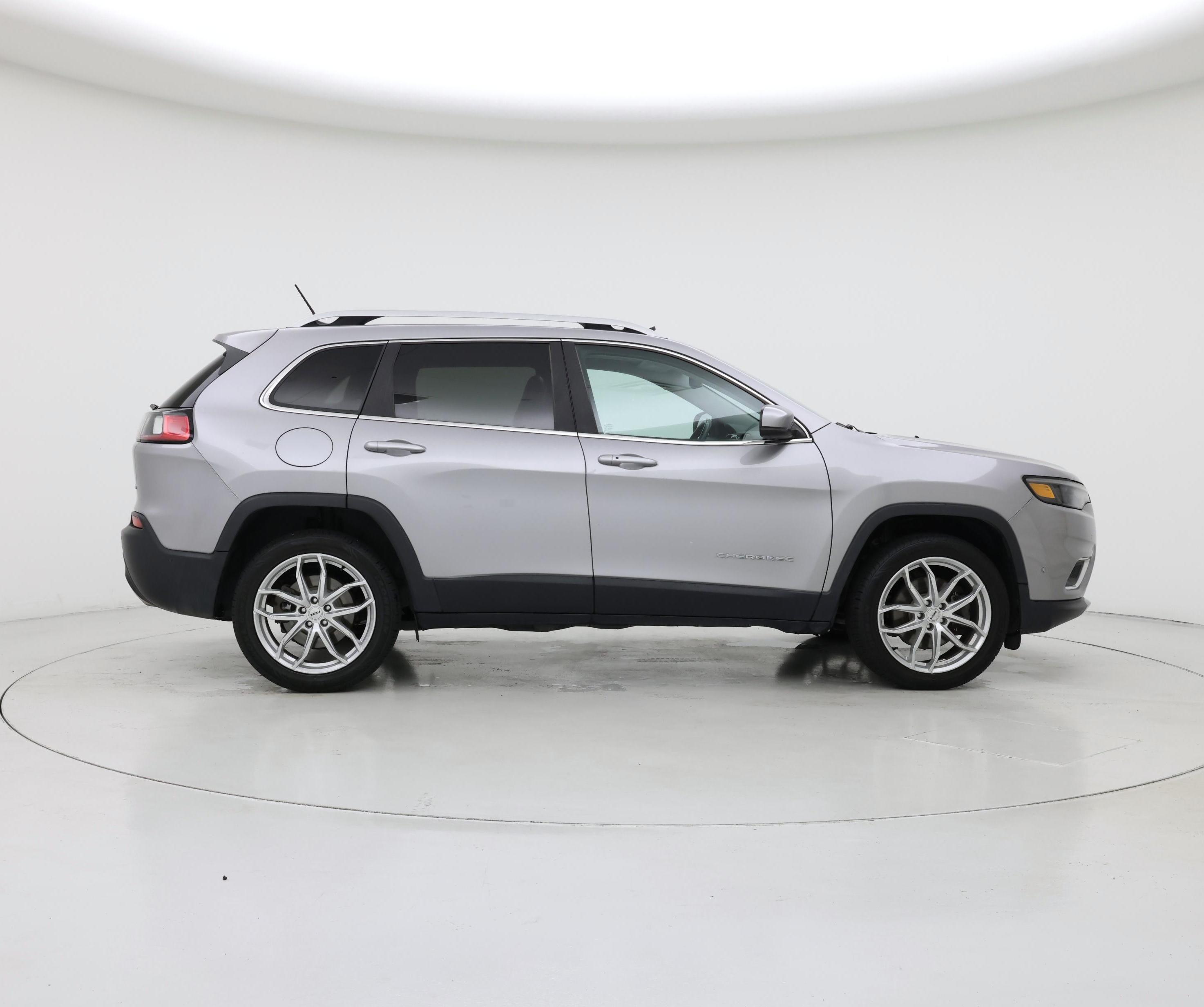 Thumbnail: 2019 Jeep Cherokee - 7