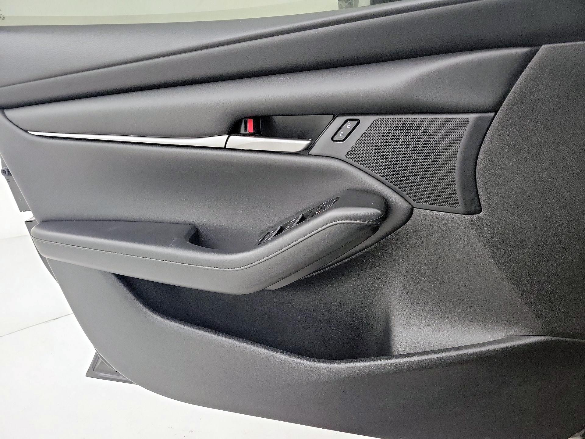 Thumbnail: 2023 Mazda Mazda3 - 12