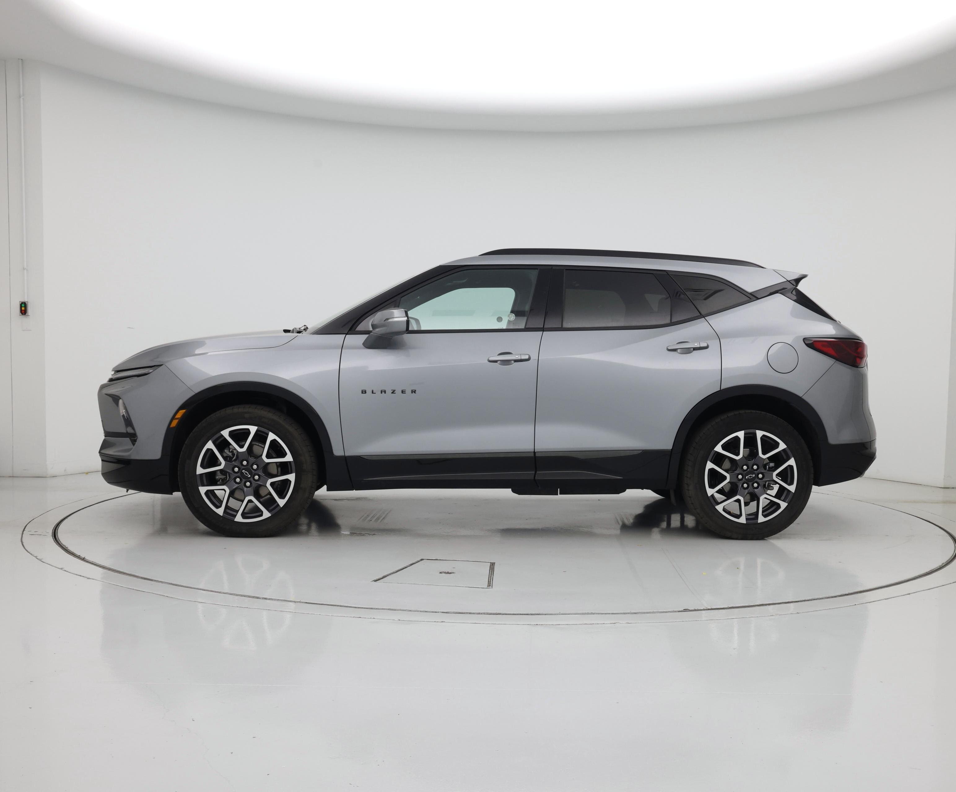 Thumbnail: 2025 Chevrolet Blazer - 3