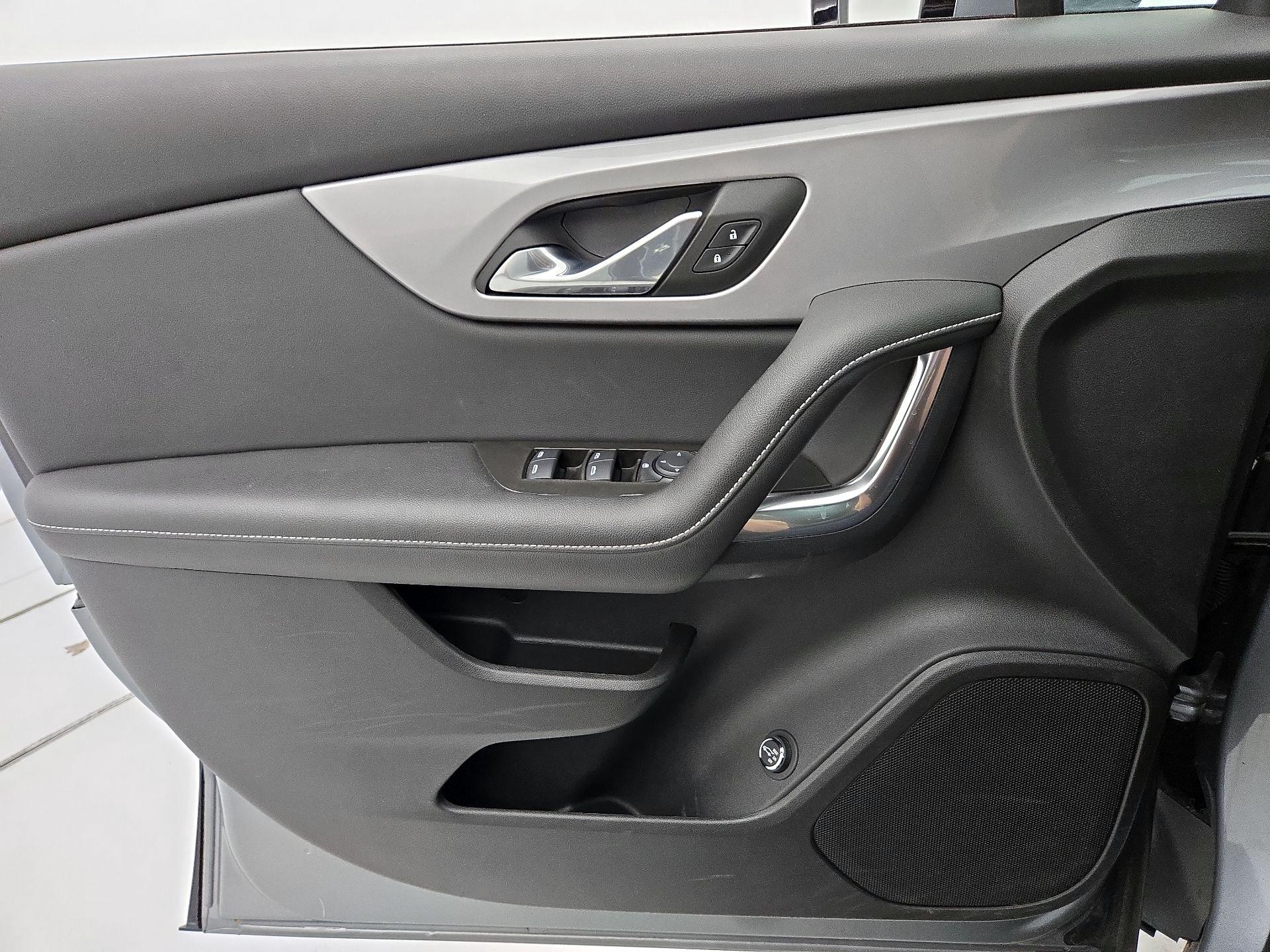 Thumbnail: 2023 Chevrolet Blazer - 12