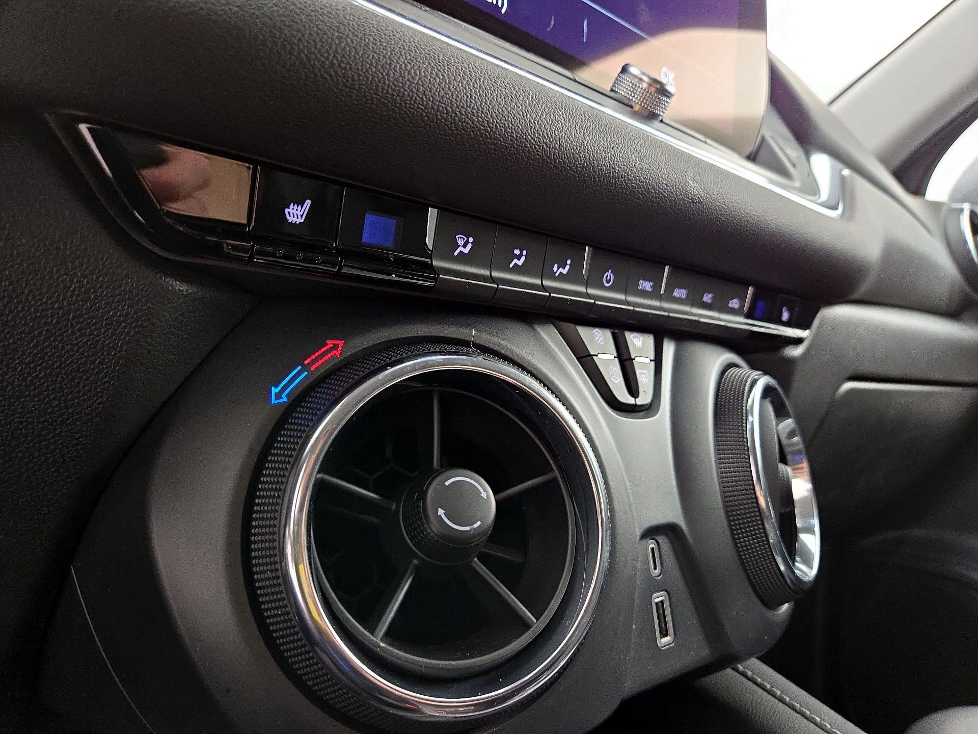 Thumbnail: 2023 Chevrolet Blazer - 16