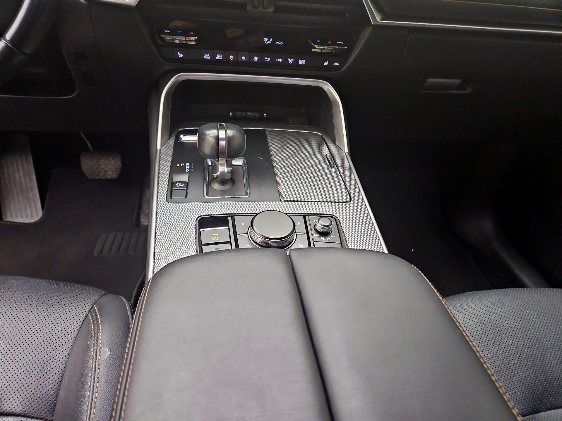 Thumbnail: 2024 Mazda CX-90 - 18