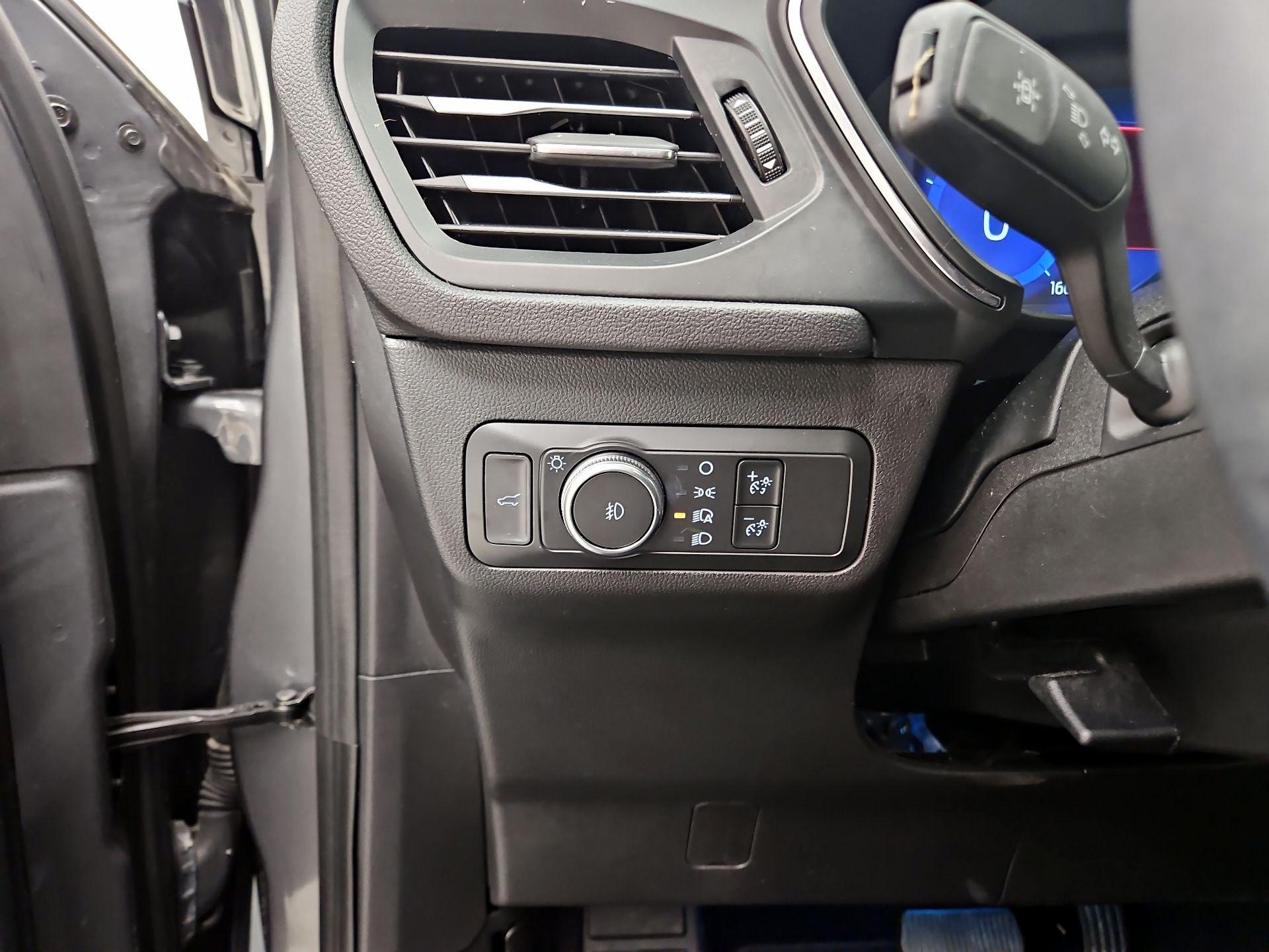 Thumbnail: 2022 Ford Escape - 13