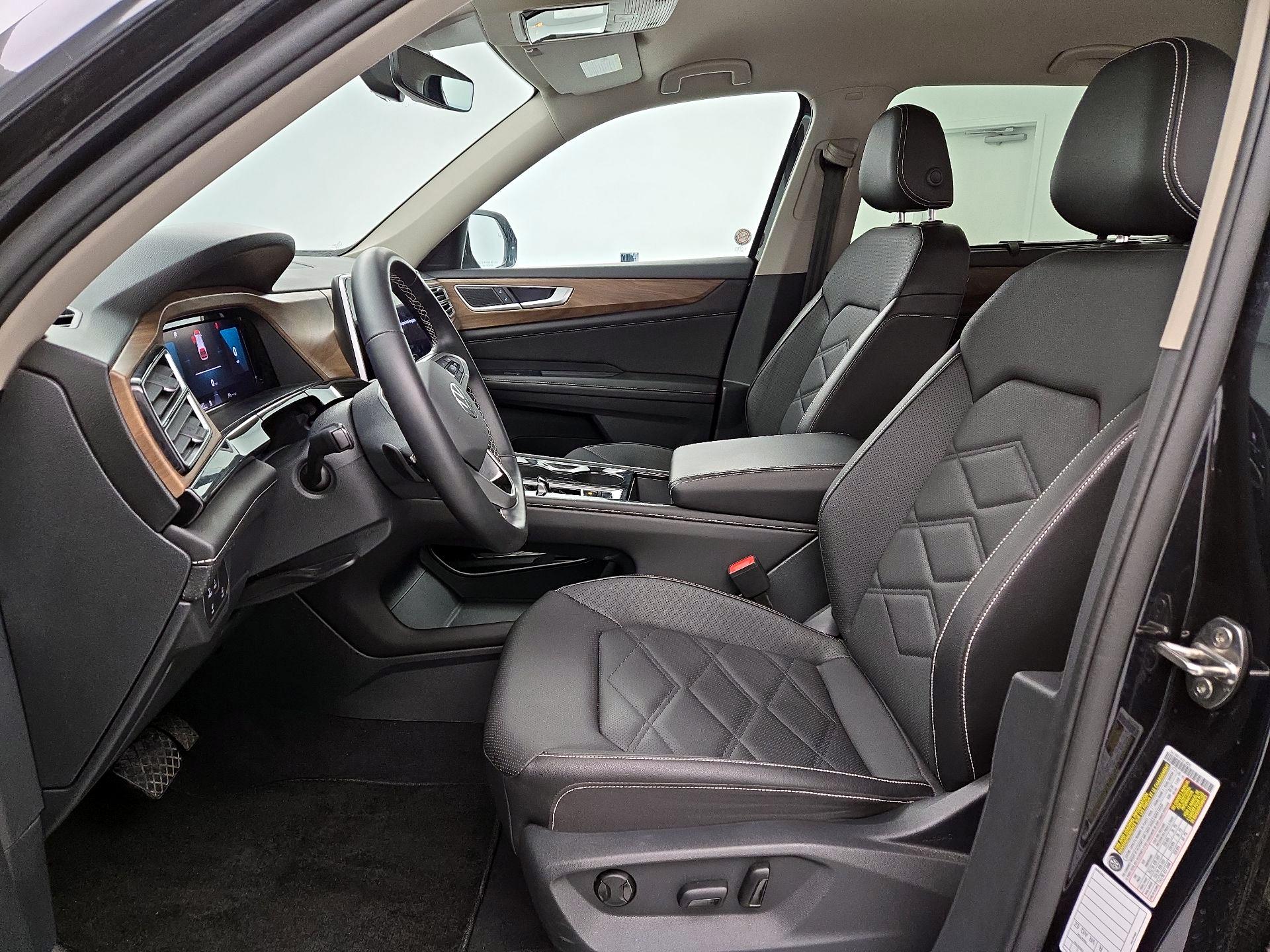 Thumbnail: 2025 Volkswagen Atlas - 11